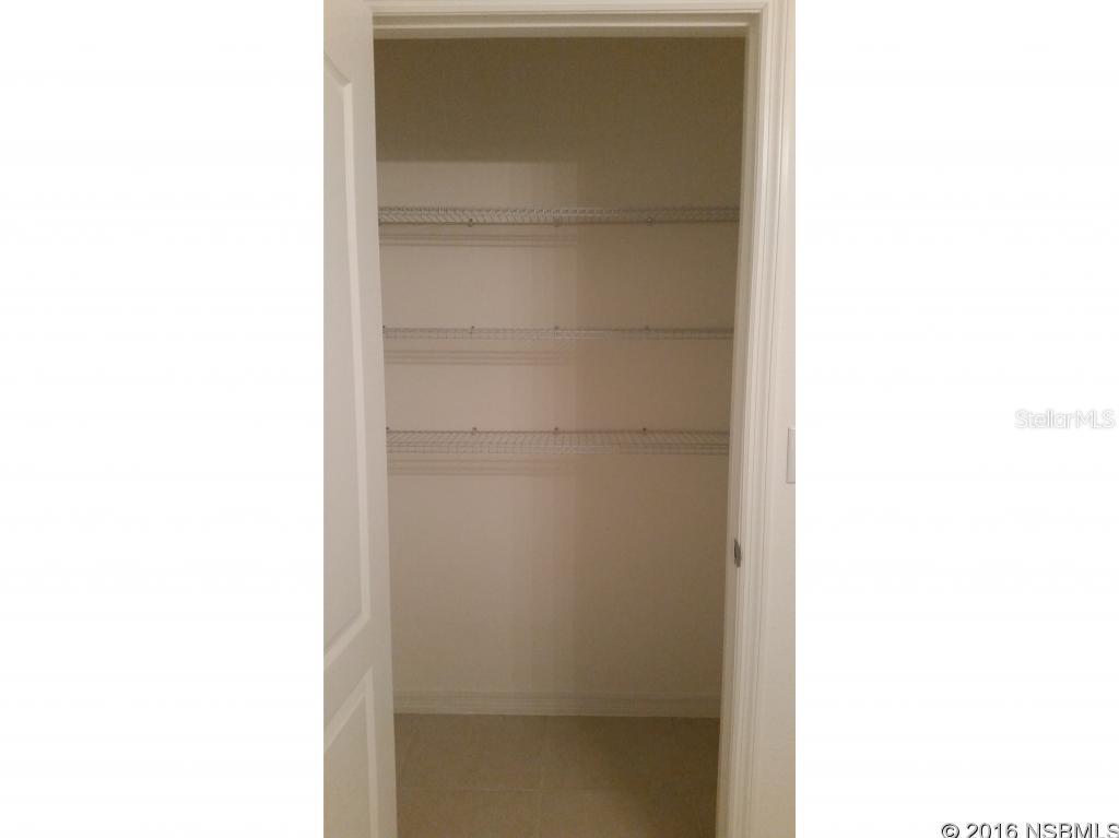 Edgewater Lakes N Ph 01A - Residential Lease