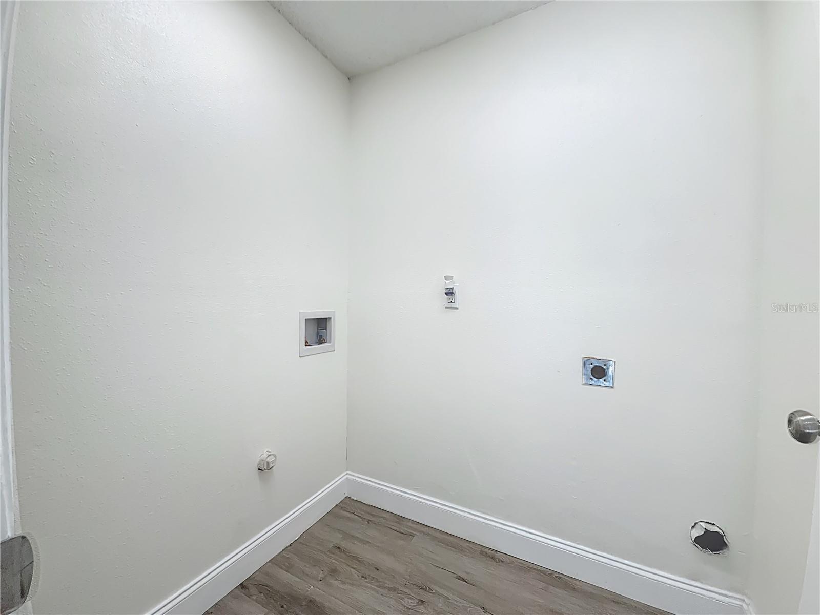 ULMERTON - Residential