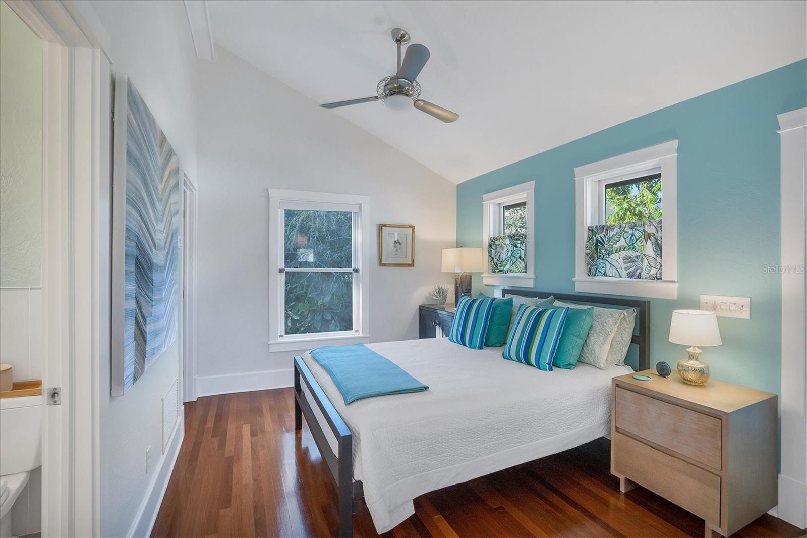 BURNS REALTY - Residential Lease