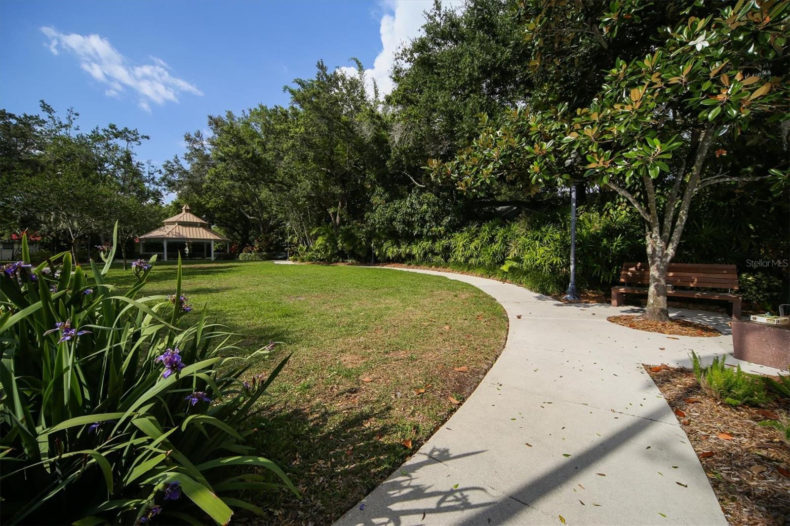 BURNS REALTY - Residential Lease