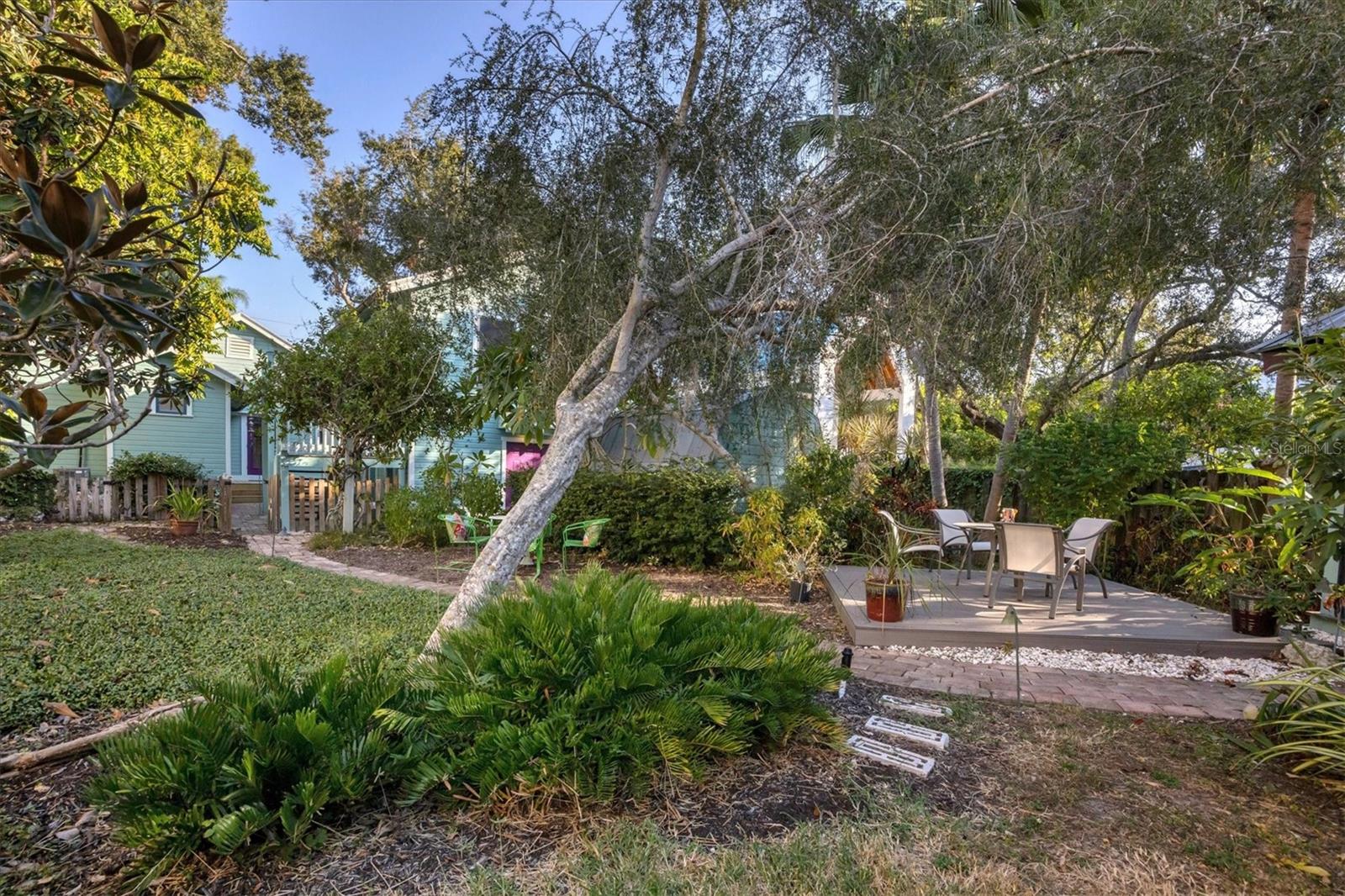 BURNS REALTY - Residential Lease