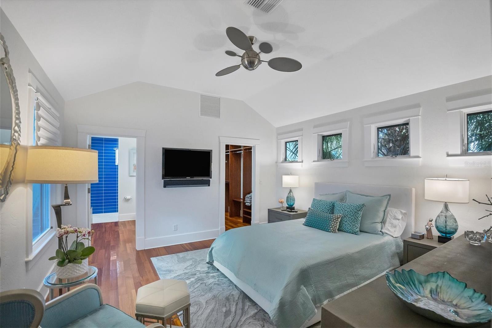 BURNS REALTY - Residential Lease