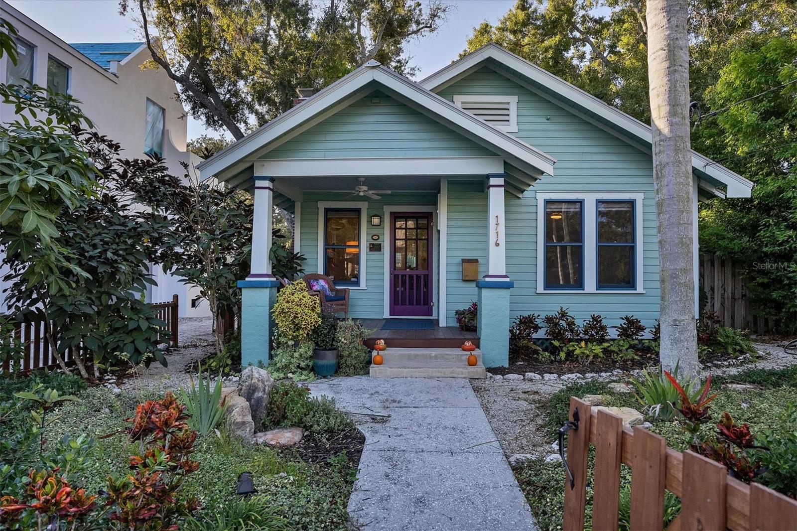 Available for 3 months or longer. Located in the much sought-after Laurel Park neighborhood near upscale Main Street. This unique 3BR/2 bath impeccably furnished 1927 Historic home along with a separate 2 car garage. The renovations completed in 2020 were done with care and precision, from floor to ceiling. The new owners have carefully curated the high-end furnishing, artwork and accessories in conjunction with a well-known interior decorator. The property is one of a kind and you will be hard-pressed to find another home of this quality for lease. Featuring wood flooring throughout, the primary bedroom offers a King bed, walk in closet with built-ins, smart TV and is ensuite. The second bedroom is set up as a den with comfortable seating and a Smart TV and plenty of room to work from home. The third bedroom has a Queen bed. The living area has a charming decorative fireplace, and the dining area offers seating for four or more.
If you love to cook, you will enjoy the newly renovated Chef's Kitchen with gas cooktop, center island and breakfast bar. The peaceful large backyard has an outdoor deck and a screened Gazebo for dining al fresco. The property is walking distance to the Marina and Shelby Gardens as well as the great restaurants and shops on Main Street. The property is minutes from Armand Circle and easy short bike ride or drive to Lido and Siesta beach. Sarasota’s finest in a quiet residential area with great school districts. Ideal for the reassigned executive or for those looking for luxury during relocation or renovation. (Booked January through end of March 2026)