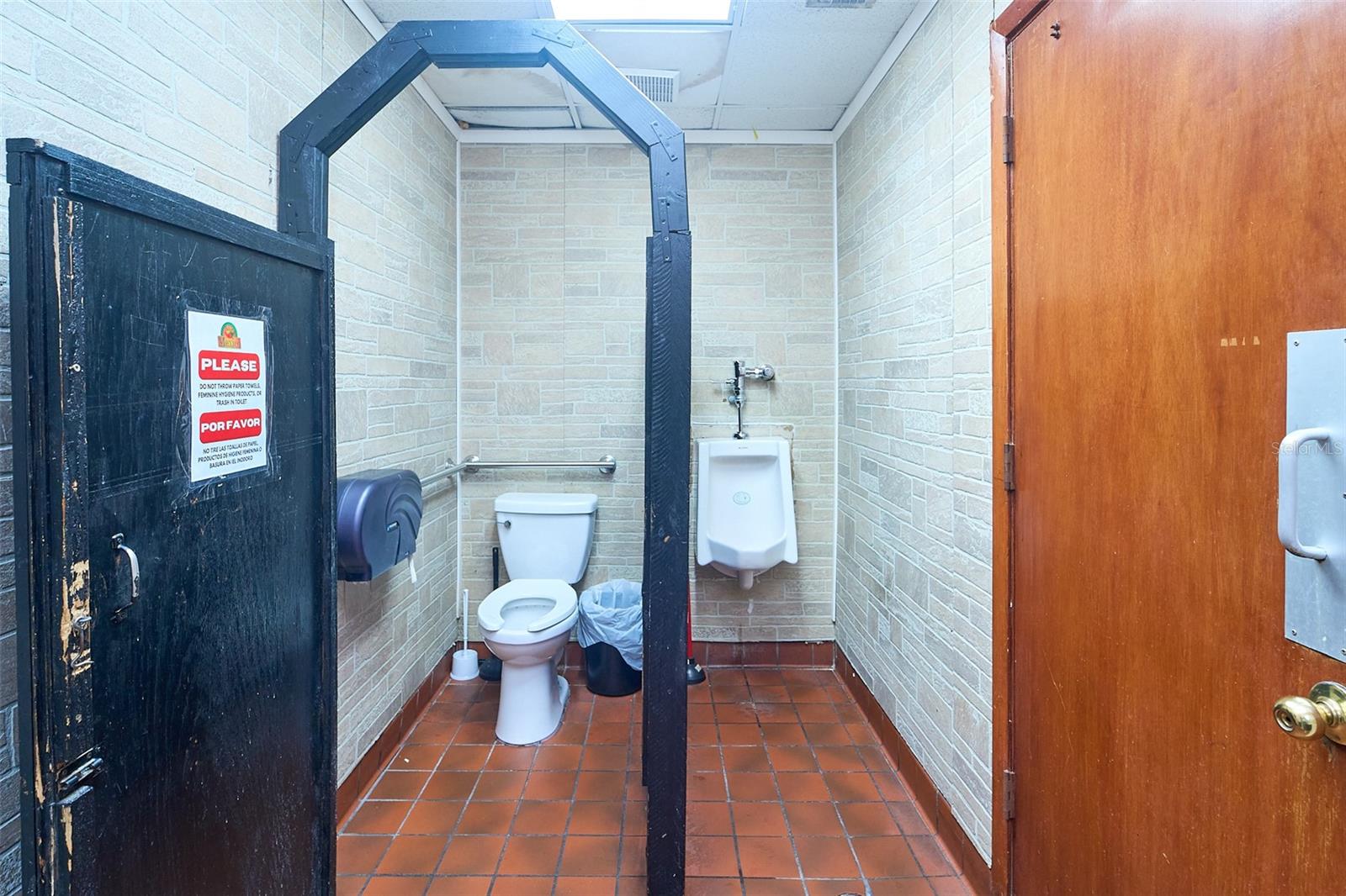 UNPLATTED - Commercial Sale