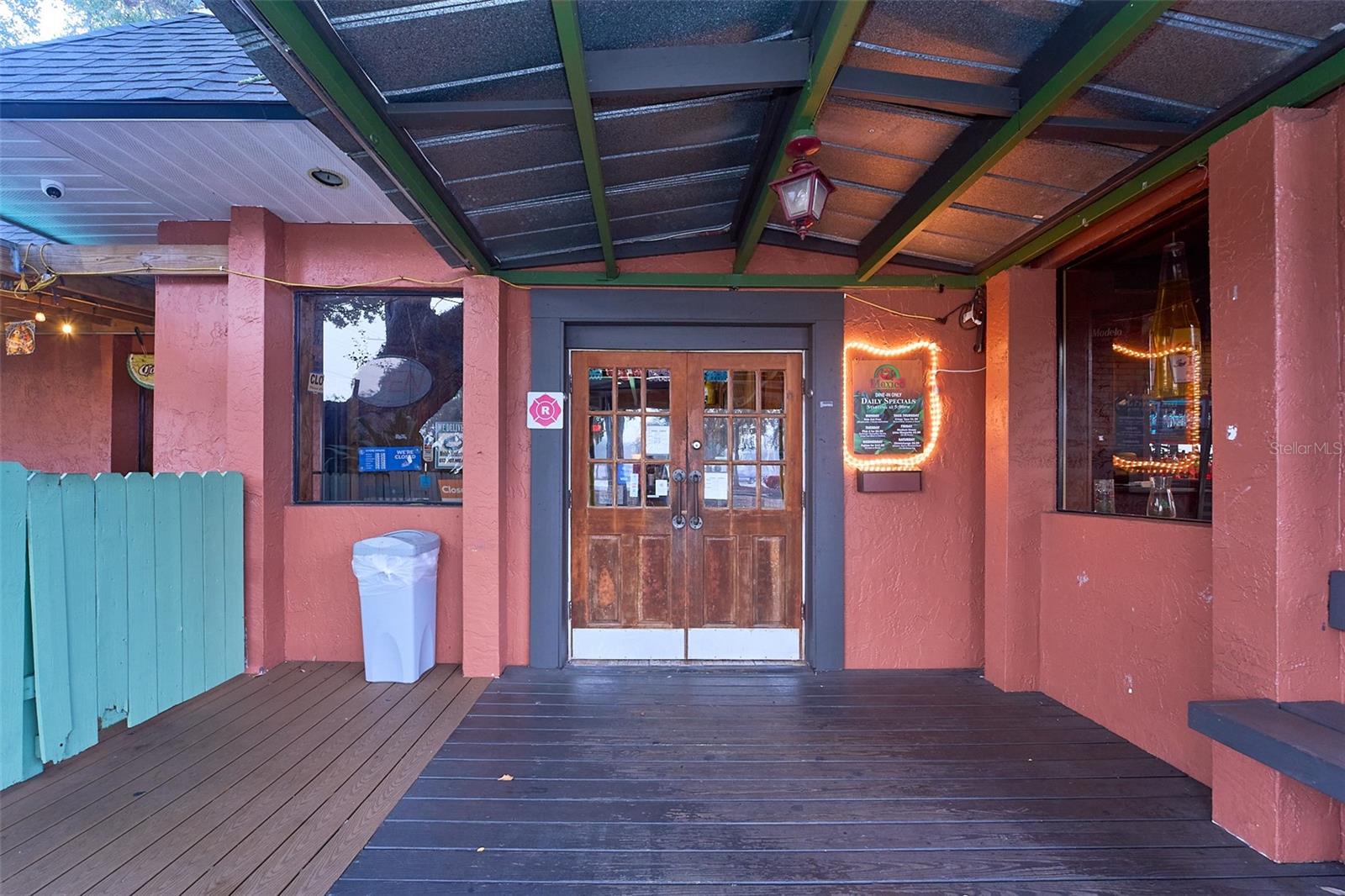 706 E BRANDON BOULEVARD