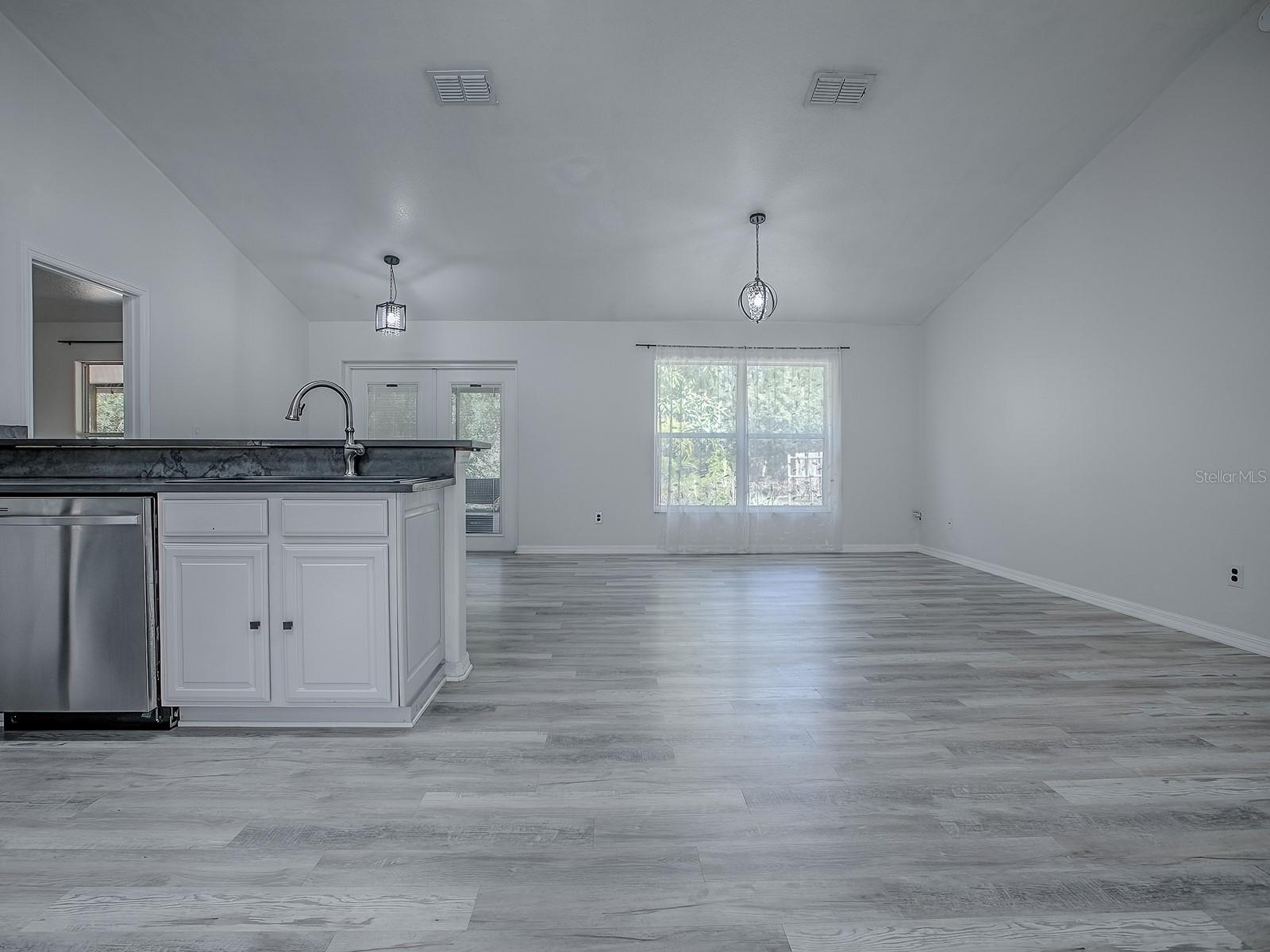 LOST LAKE PINES SUB - Residential