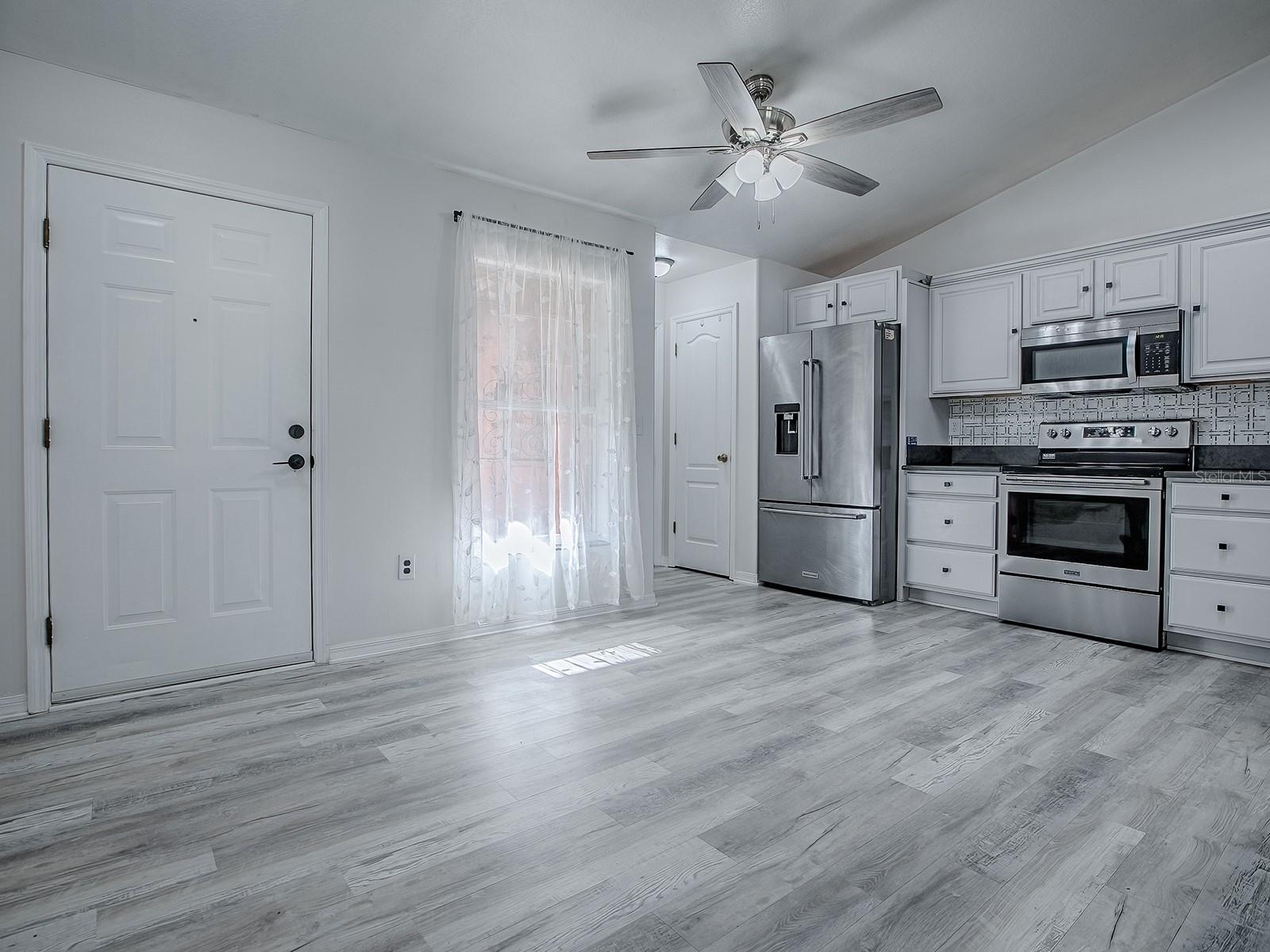 LOST LAKE PINES SUB - Residential