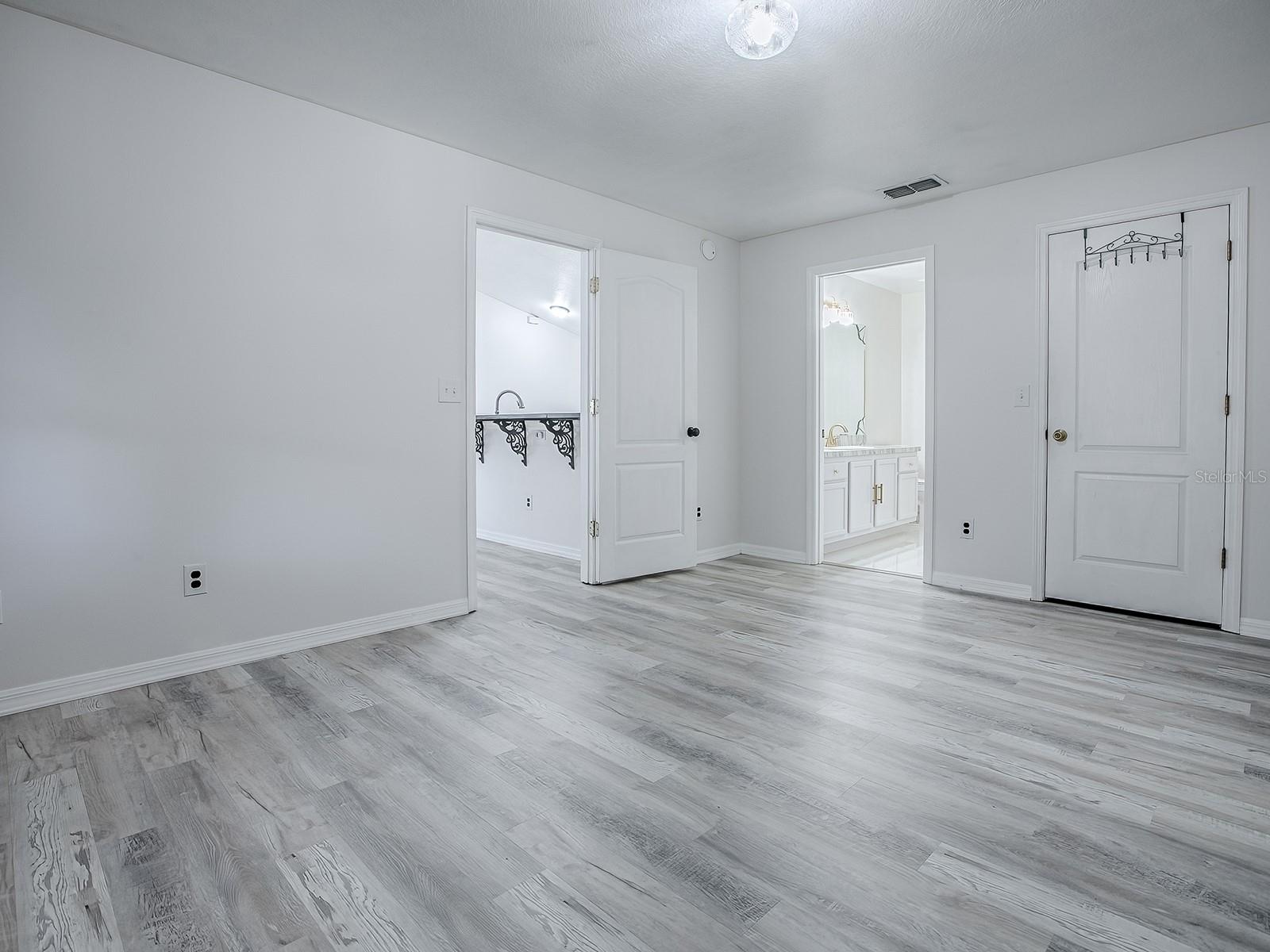 LOST LAKE PINES SUB - Residential