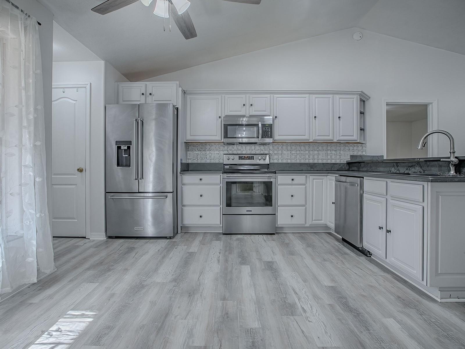 LOST LAKE PINES SUB - Residential