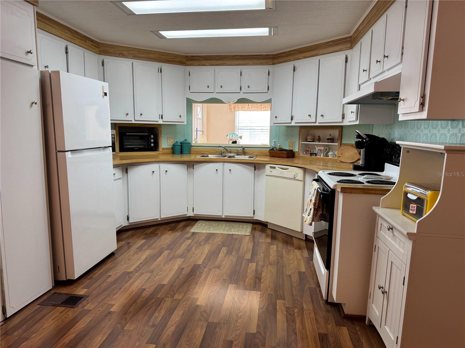 GOLDEN GATE MOBILE HOME PARK UNREC - Residential