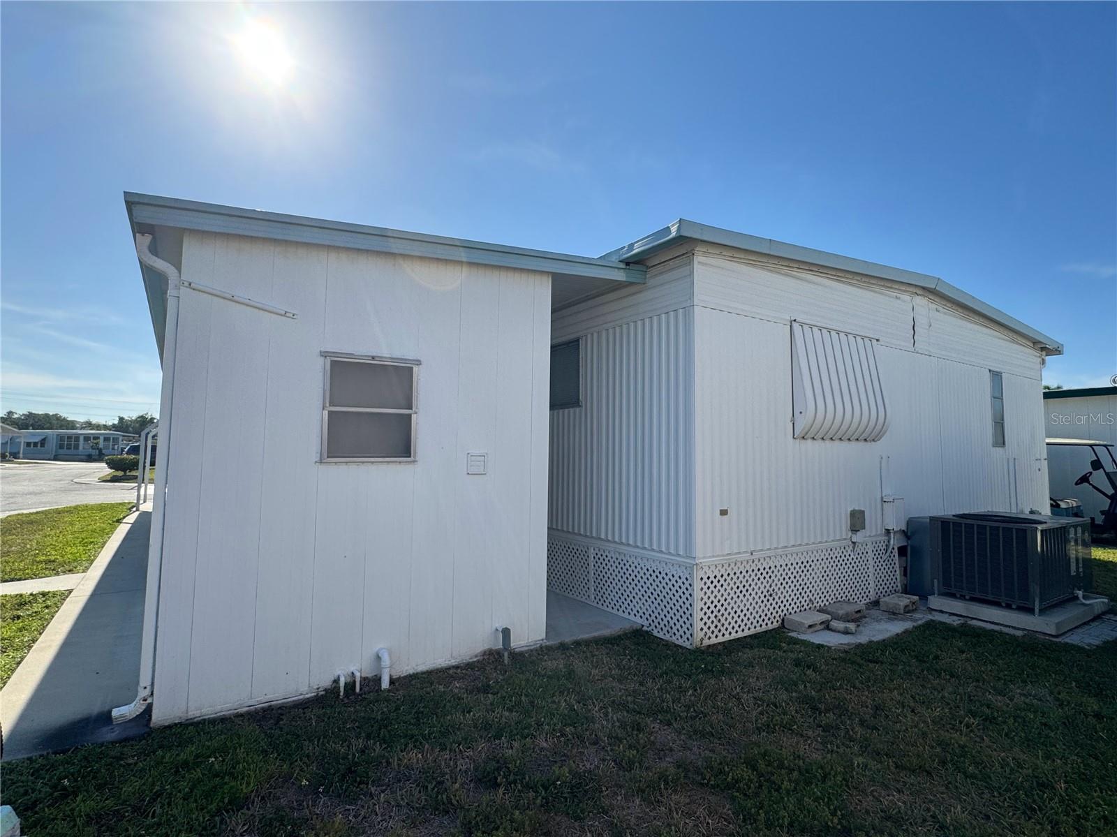 GOLDEN GATE MOBILE HOME PARK UNREC - Residential