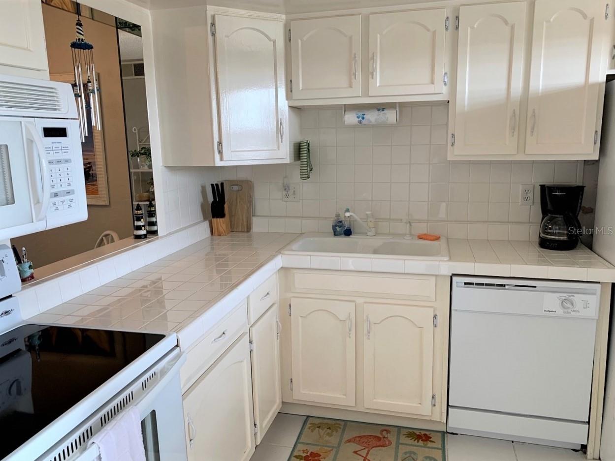 Hacienda Del Sol Condo - Residential