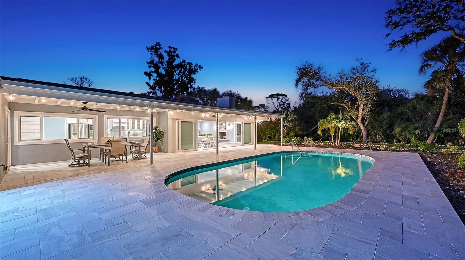 SIESTA PROPERTIES/THE SANDERLING - Residential