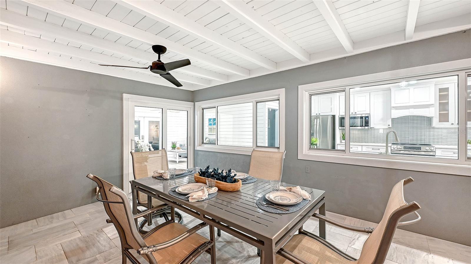 SIESTA PROPERTIES/THE SANDERLING - Residential