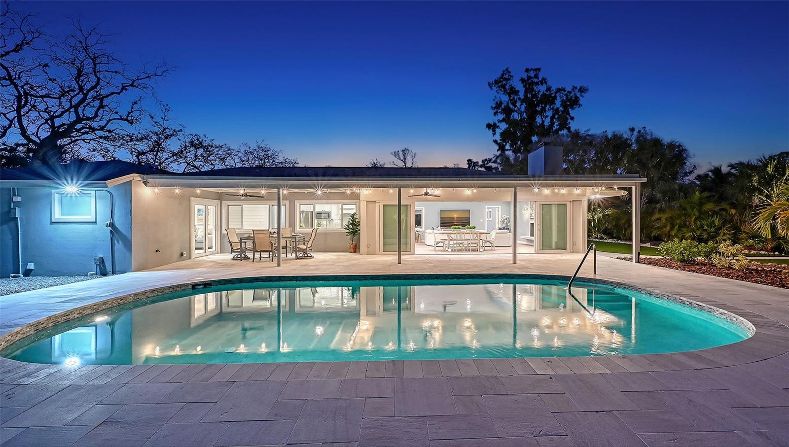 SIESTA PROPERTIES/THE SANDERLING - Residential