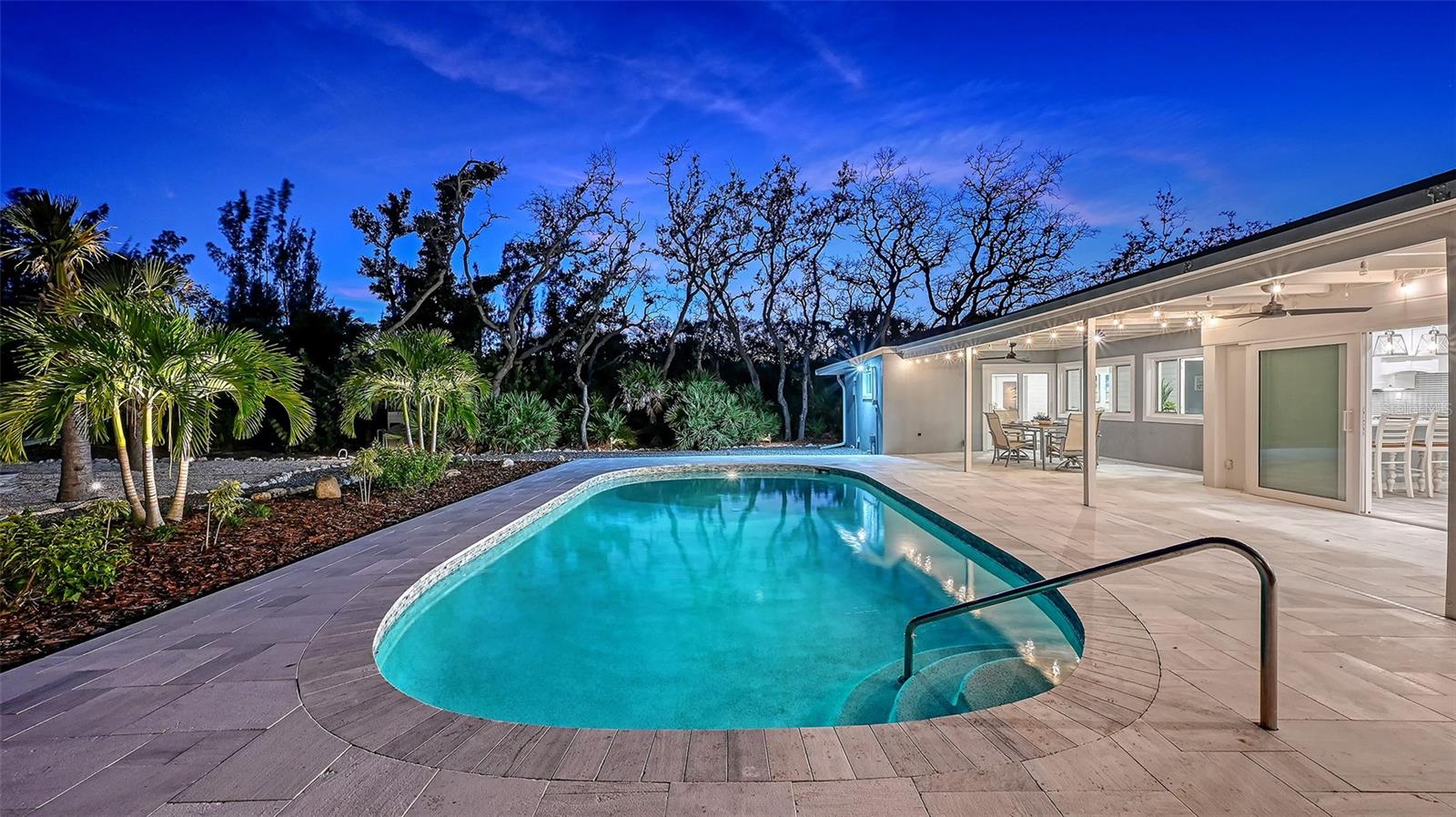 SIESTA PROPERTIES/THE SANDERLING - Residential