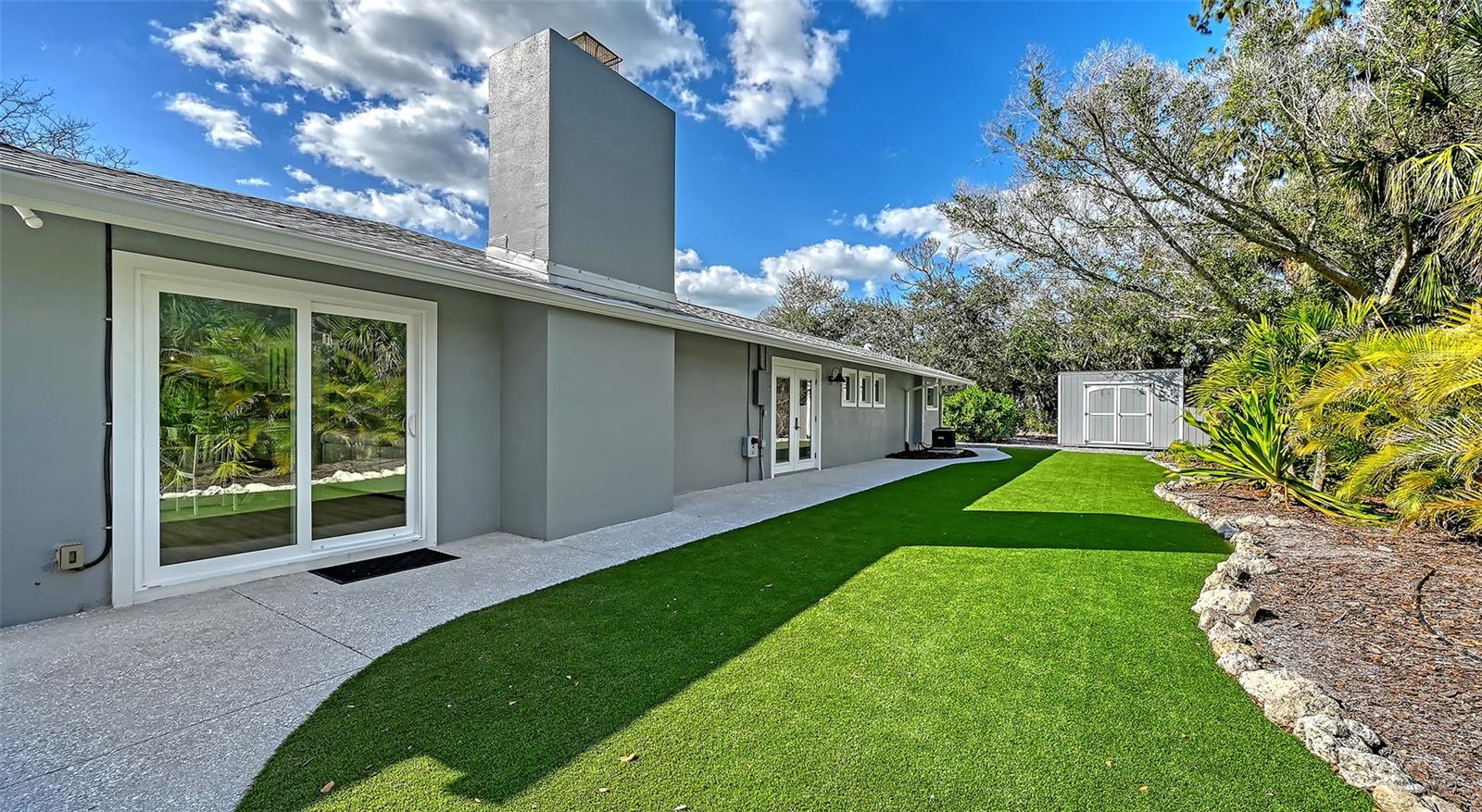 SIESTA PROPERTIES/THE SANDERLING - Residential