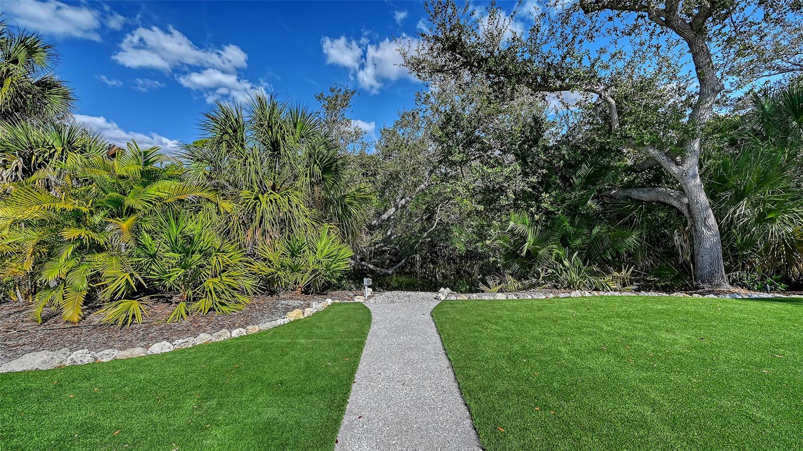 SIESTA PROPERTIES/THE SANDERLING - Residential