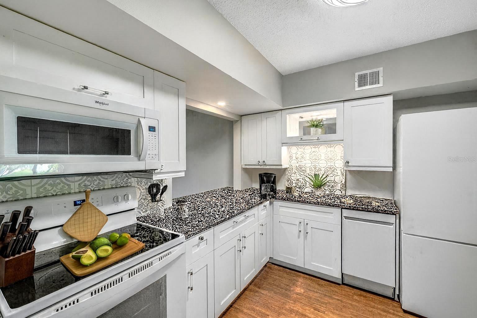 ON TOP OF THE WORLD - Residential