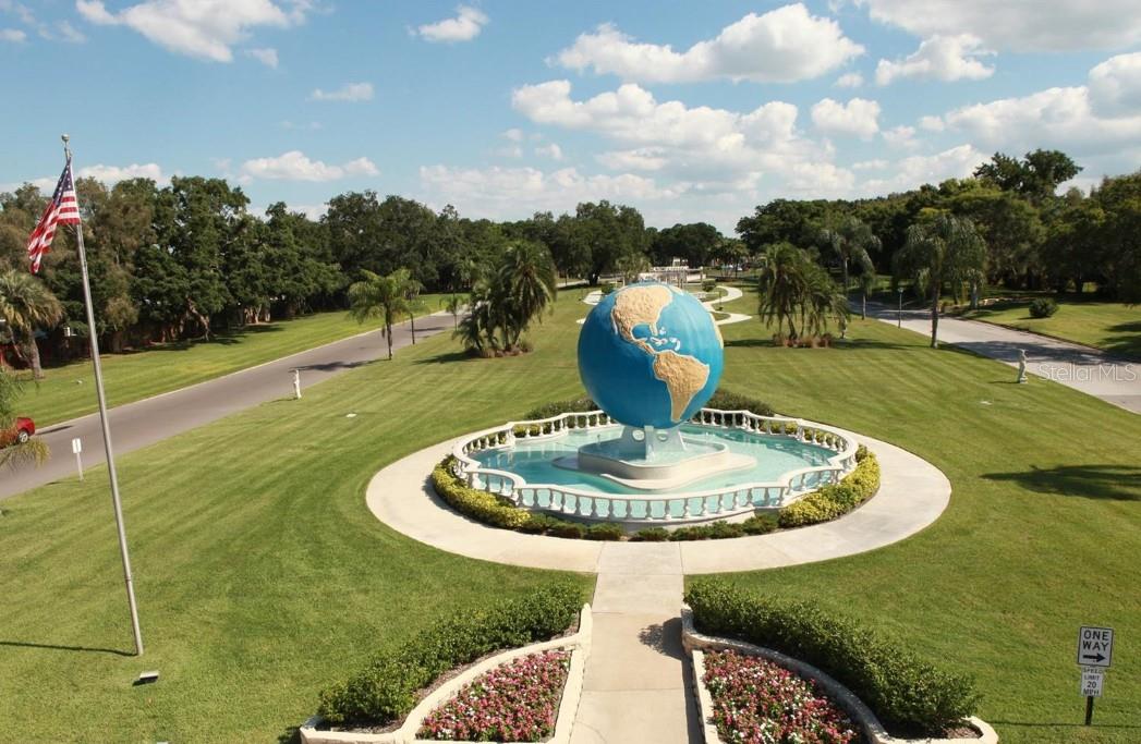 ON TOP OF THE WORLD - Residential