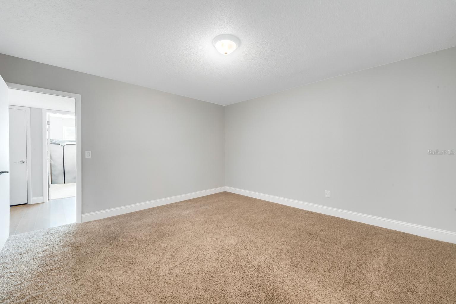 ON TOP OF THE WORLD - Residential