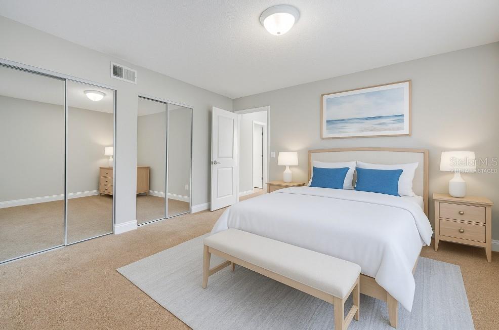 ON TOP OF THE WORLD - Residential