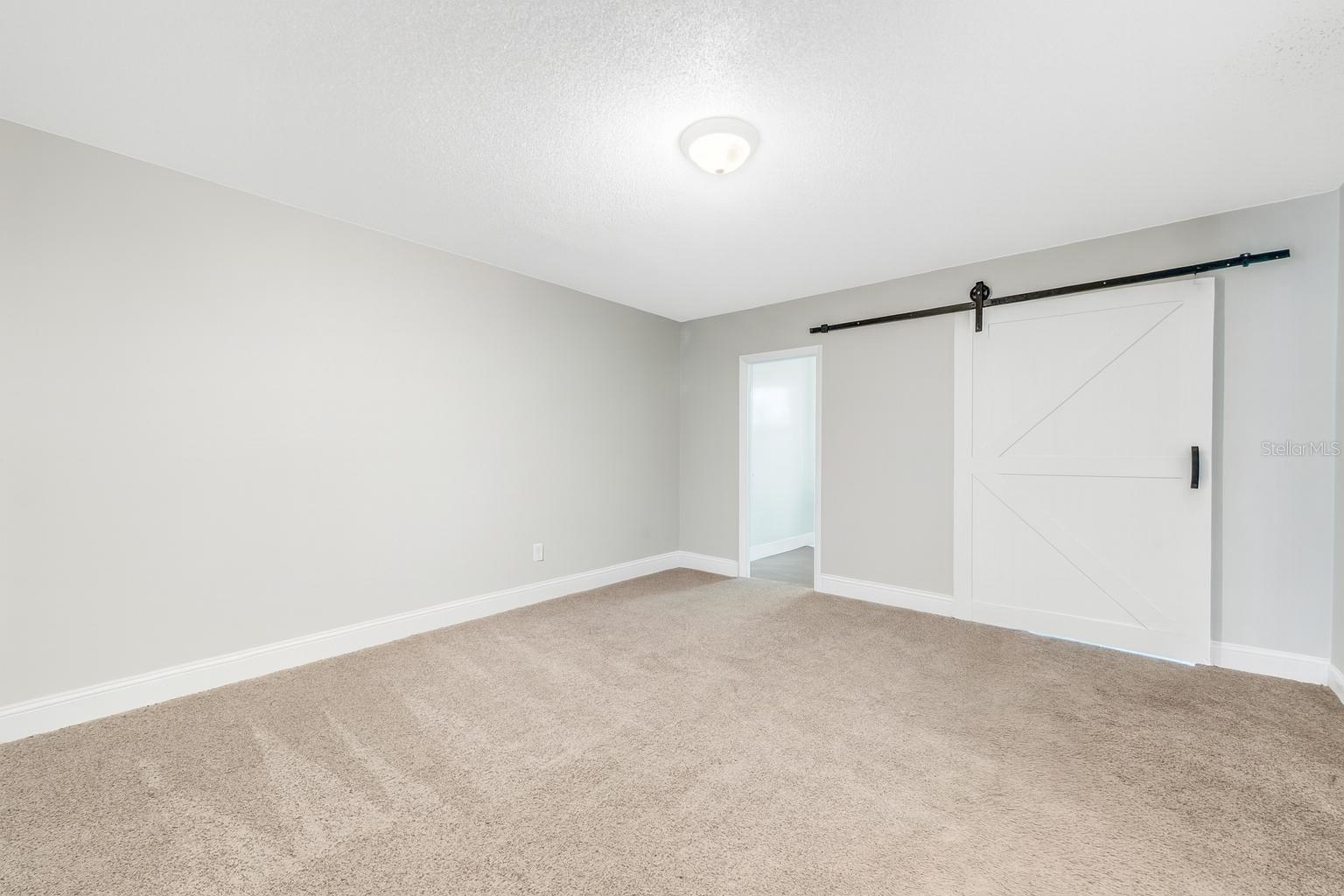 ON TOP OF THE WORLD - Residential