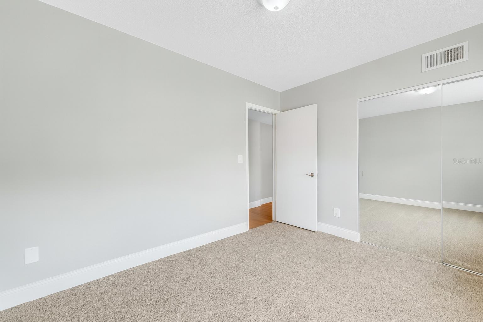 ON TOP OF THE WORLD - Residential