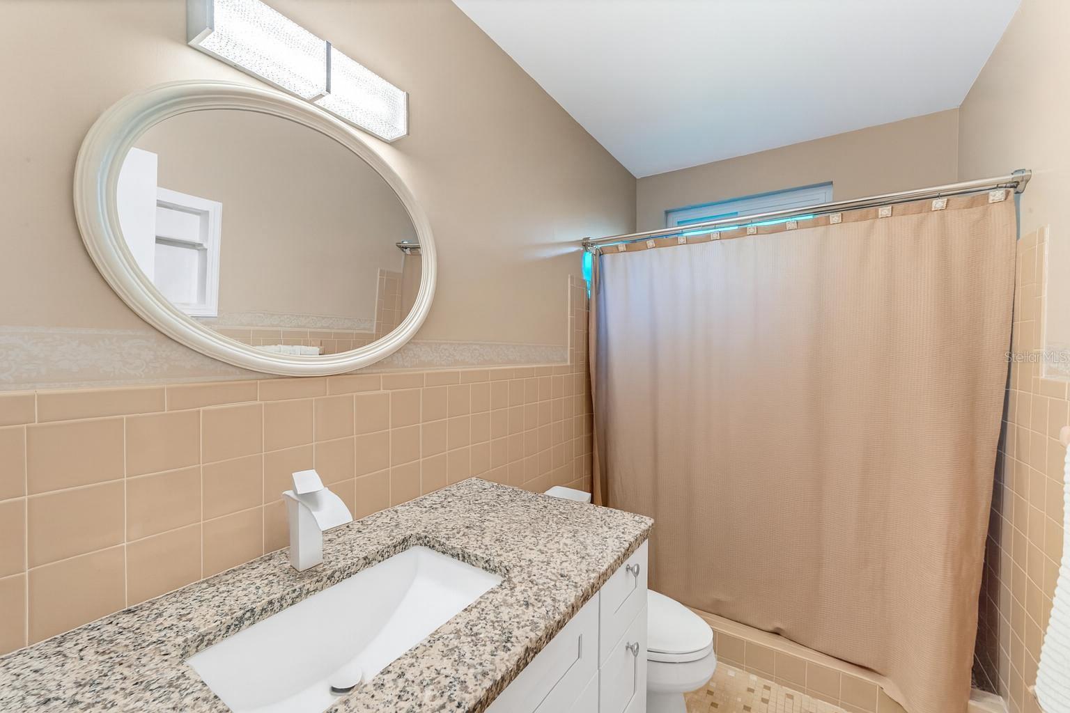 ON TOP OF THE WORLD - Residential