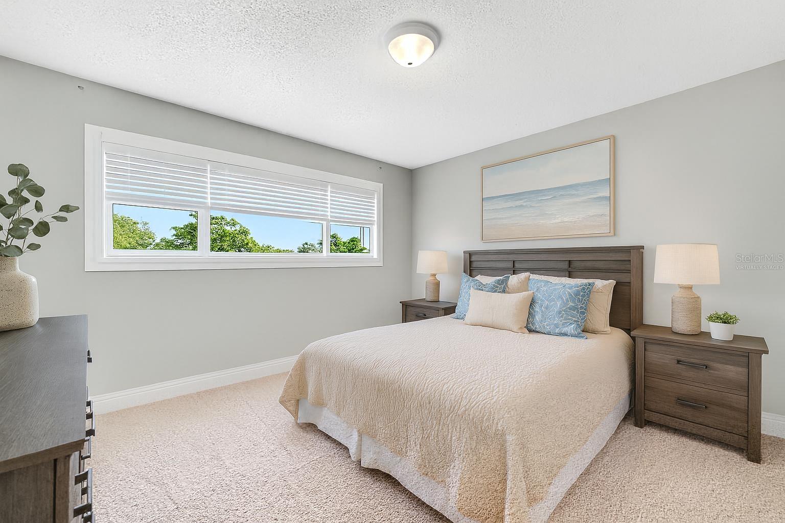 ON TOP OF THE WORLD - Residential