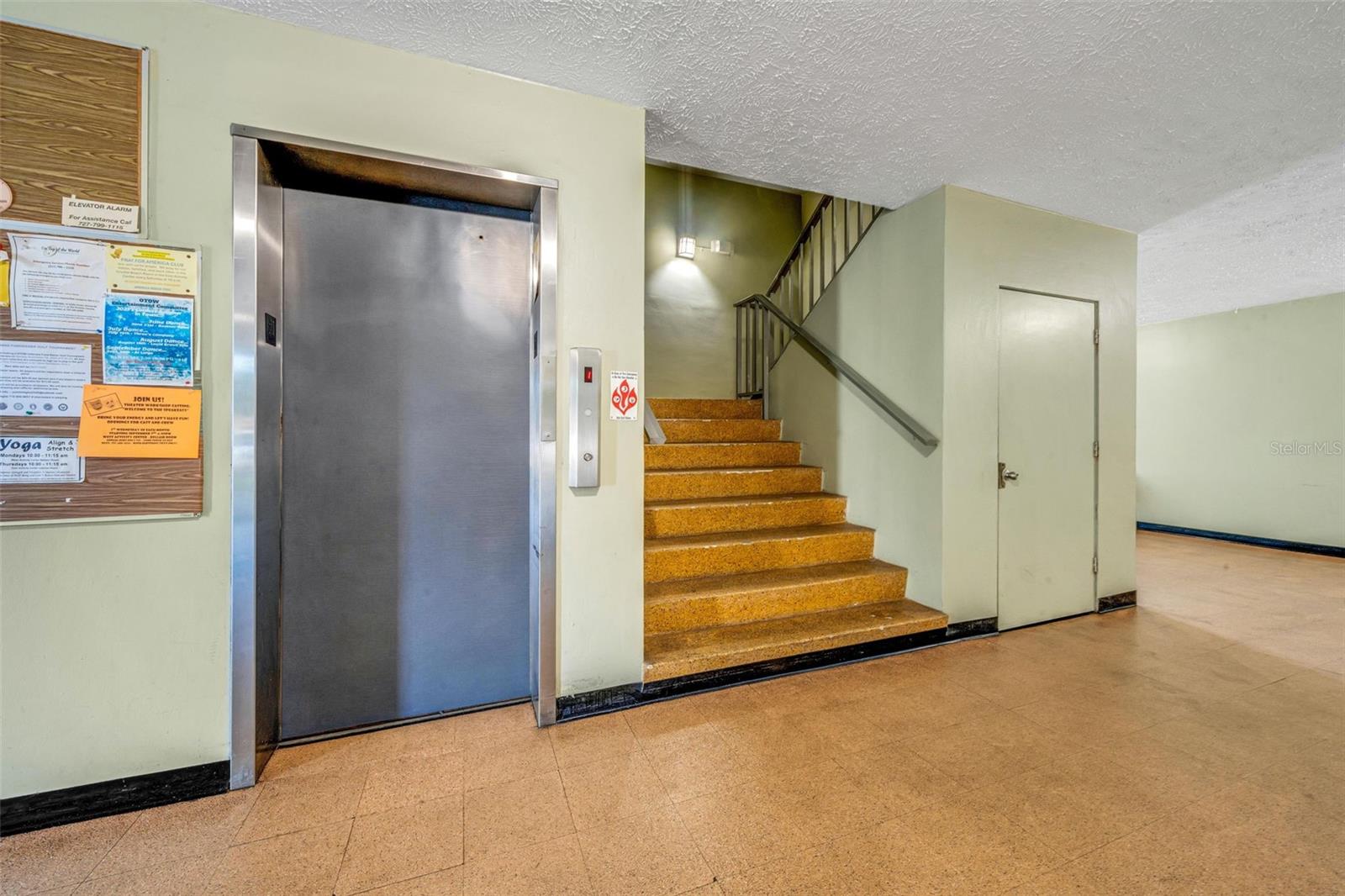 ON TOP OF THE WORLD - Residential