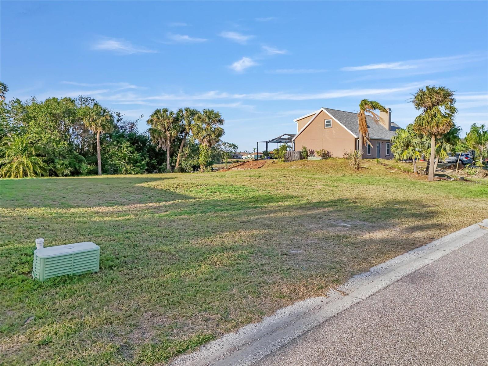 APOLLO BEACH UNIT SIX - Land