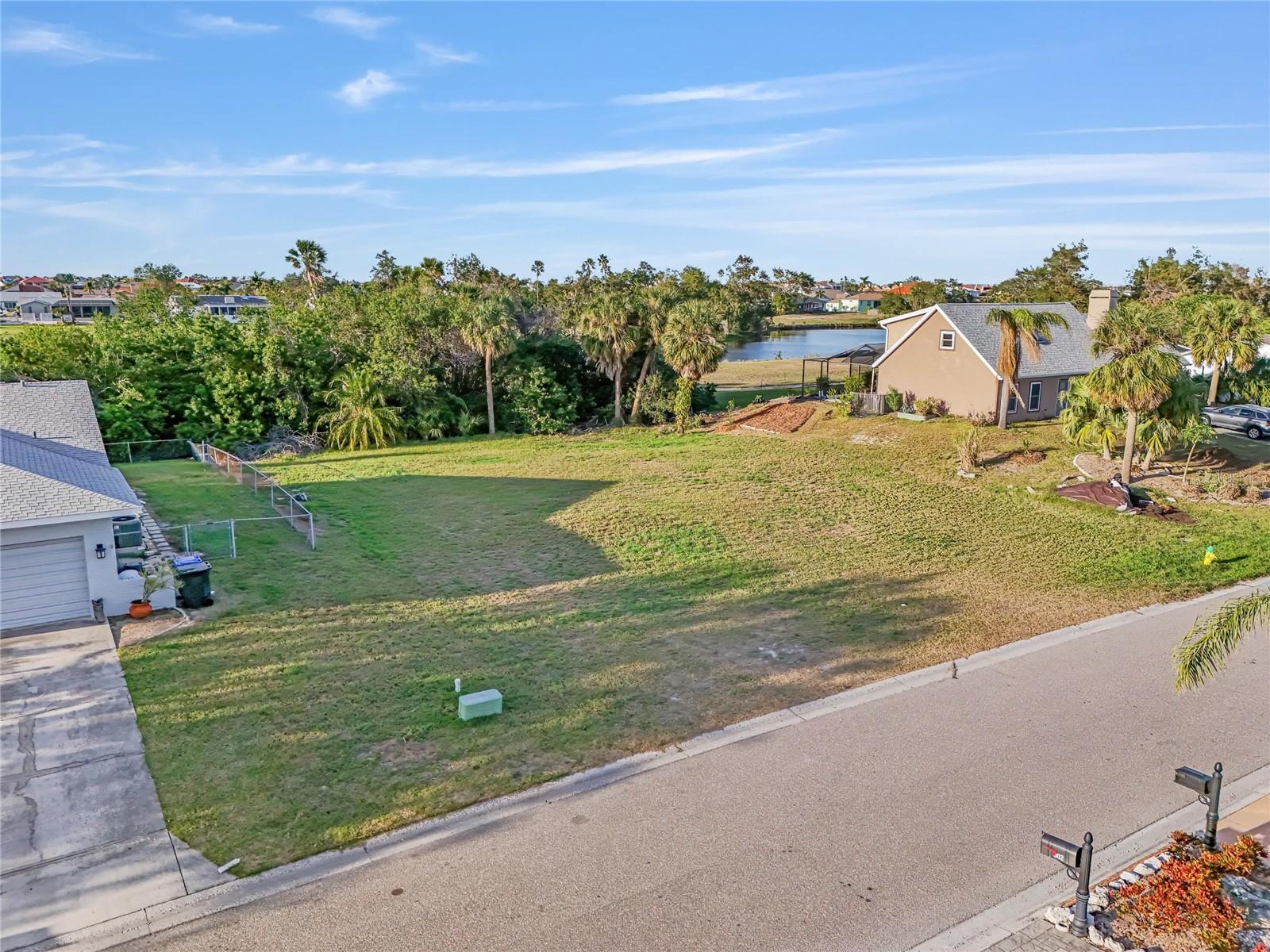 APOLLO BEACH UNIT SIX - Land