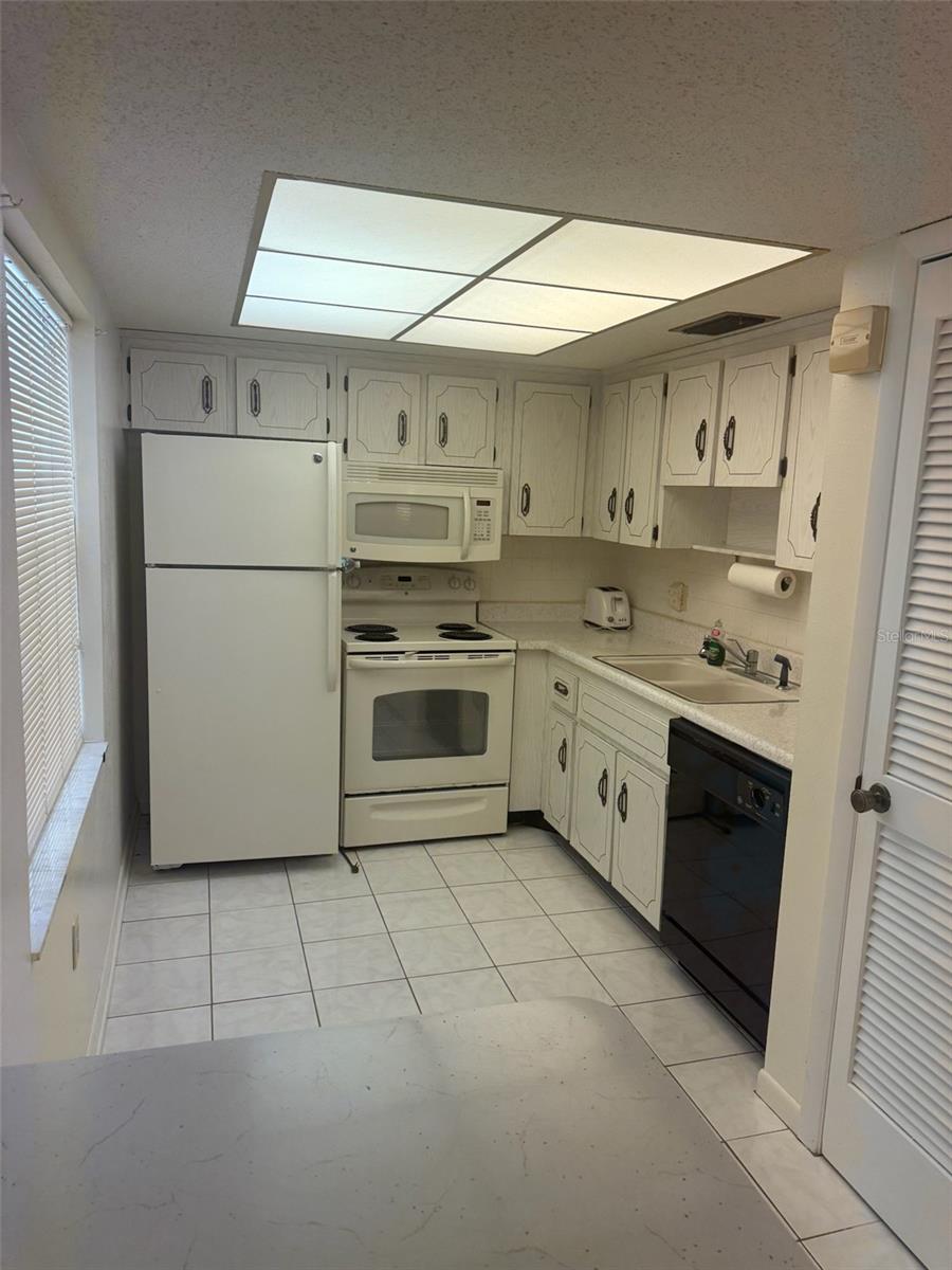PATRICIAN OAKS - Residential