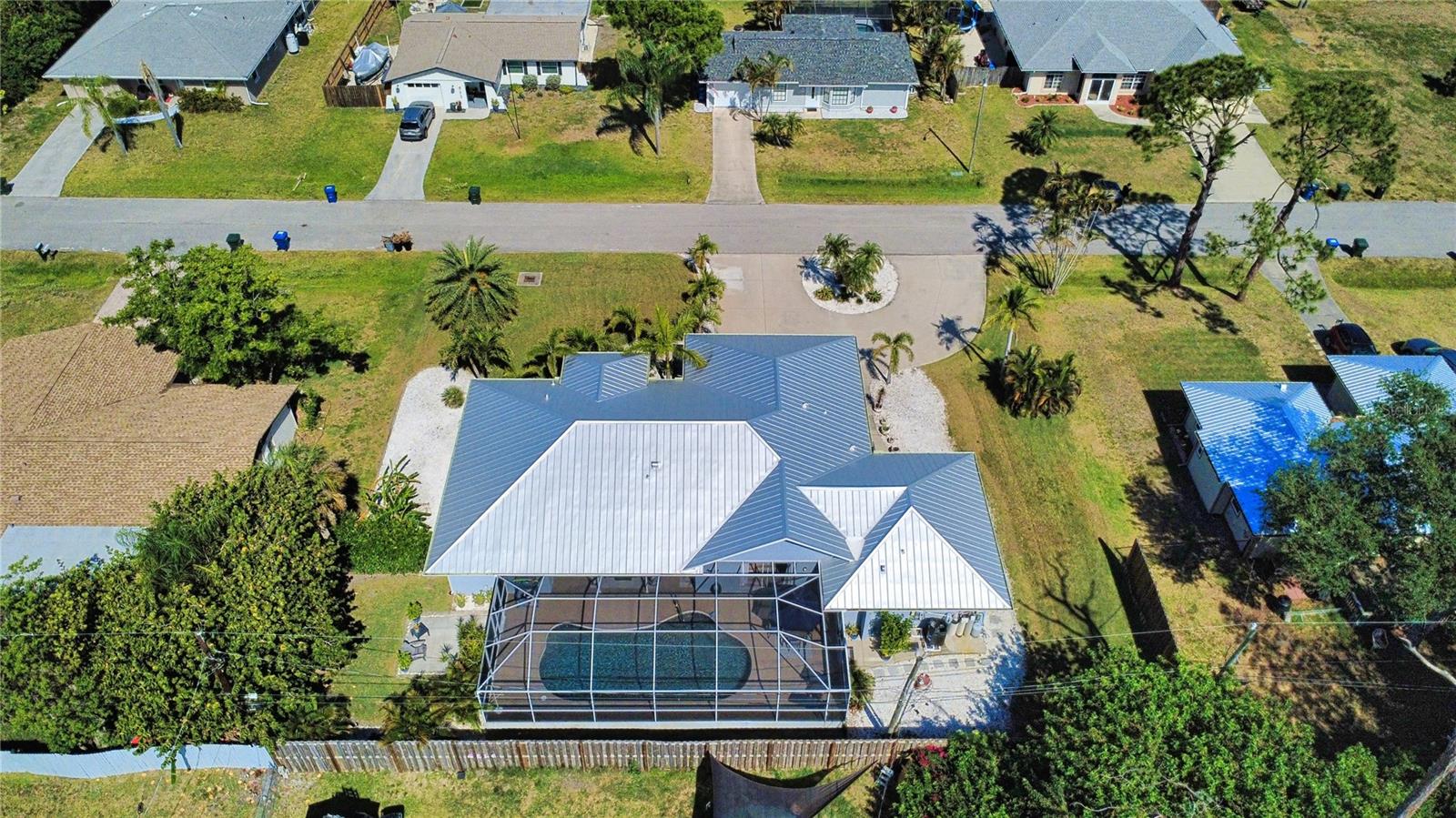 SOUTH VENICE - Residential