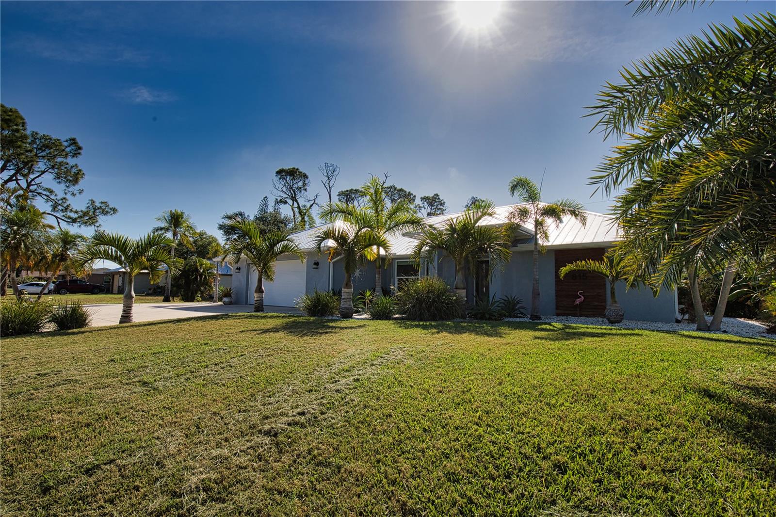 SOUTH VENICE - Residential