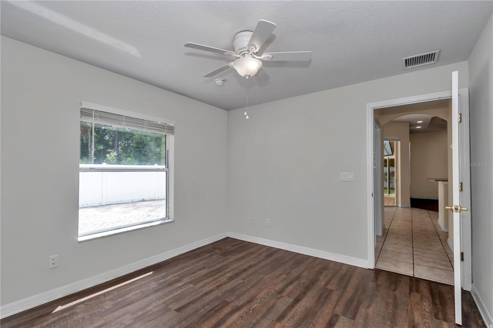 SOUTHERN PINES UNIT 03 - Residential Lease