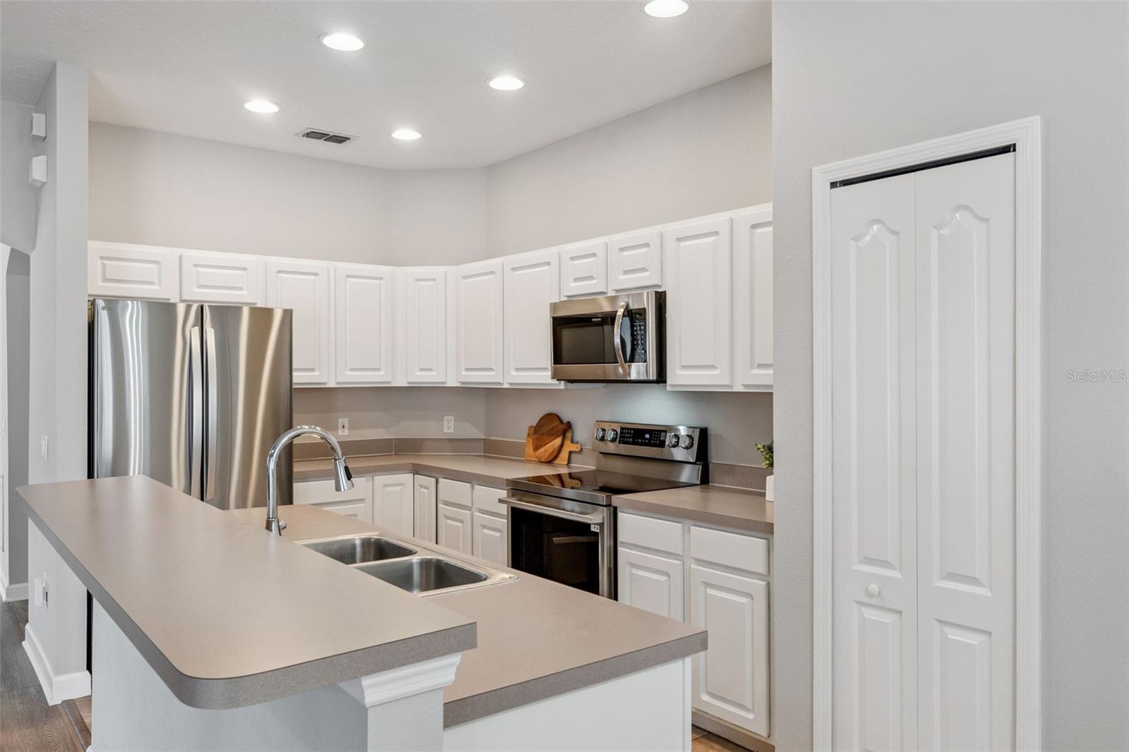 AVALON PARK VILLAGE 05 51 58 - Residential