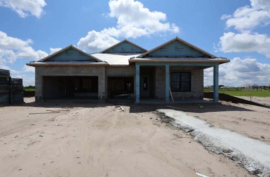 Photo of 17644 Foxtail Loop, Venice, FL 34293 (MLS # TB8540815)