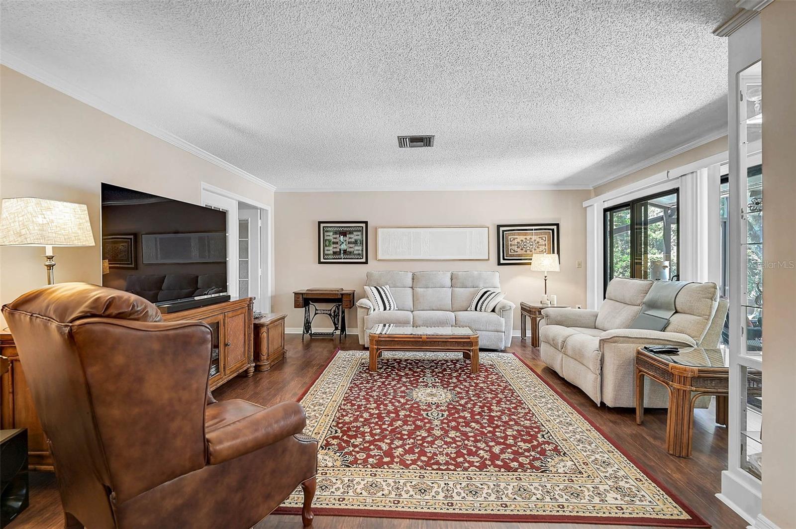 LAKESHORE VILLAGE SOUTH - Residential