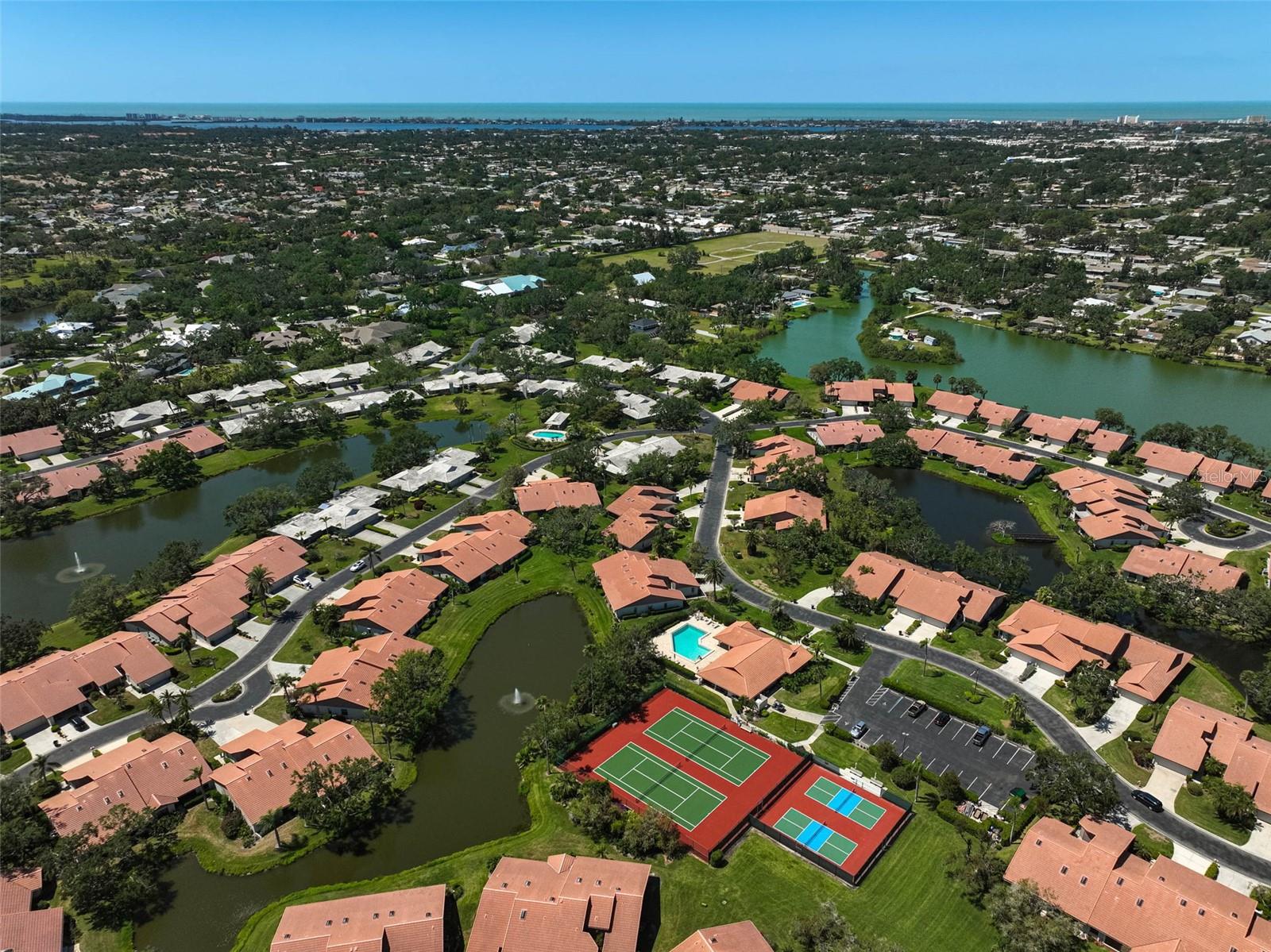 LAKESHORE VILLAGE SOUTH - Residential