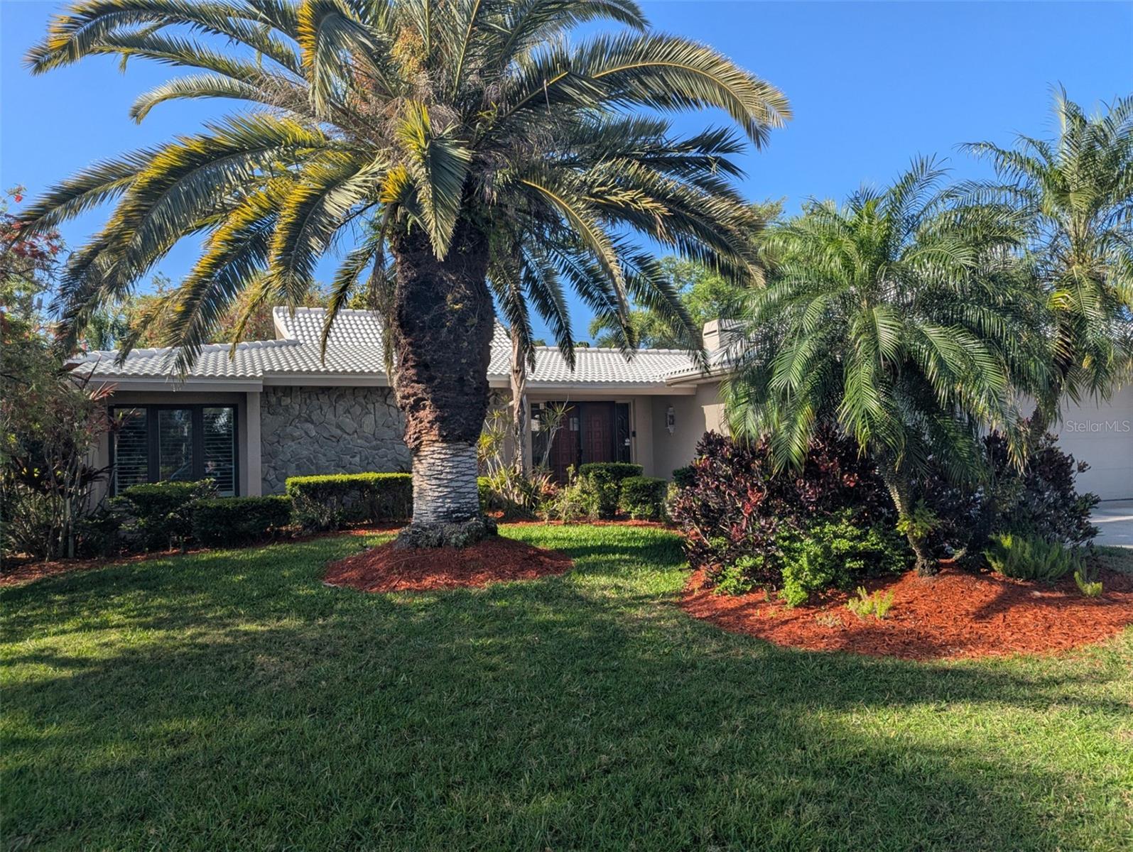3890 WILSHIRE CIRCLE 27, SARASOTA, FL, 34238 1 3890 WILSHIRE CIRCLE 27