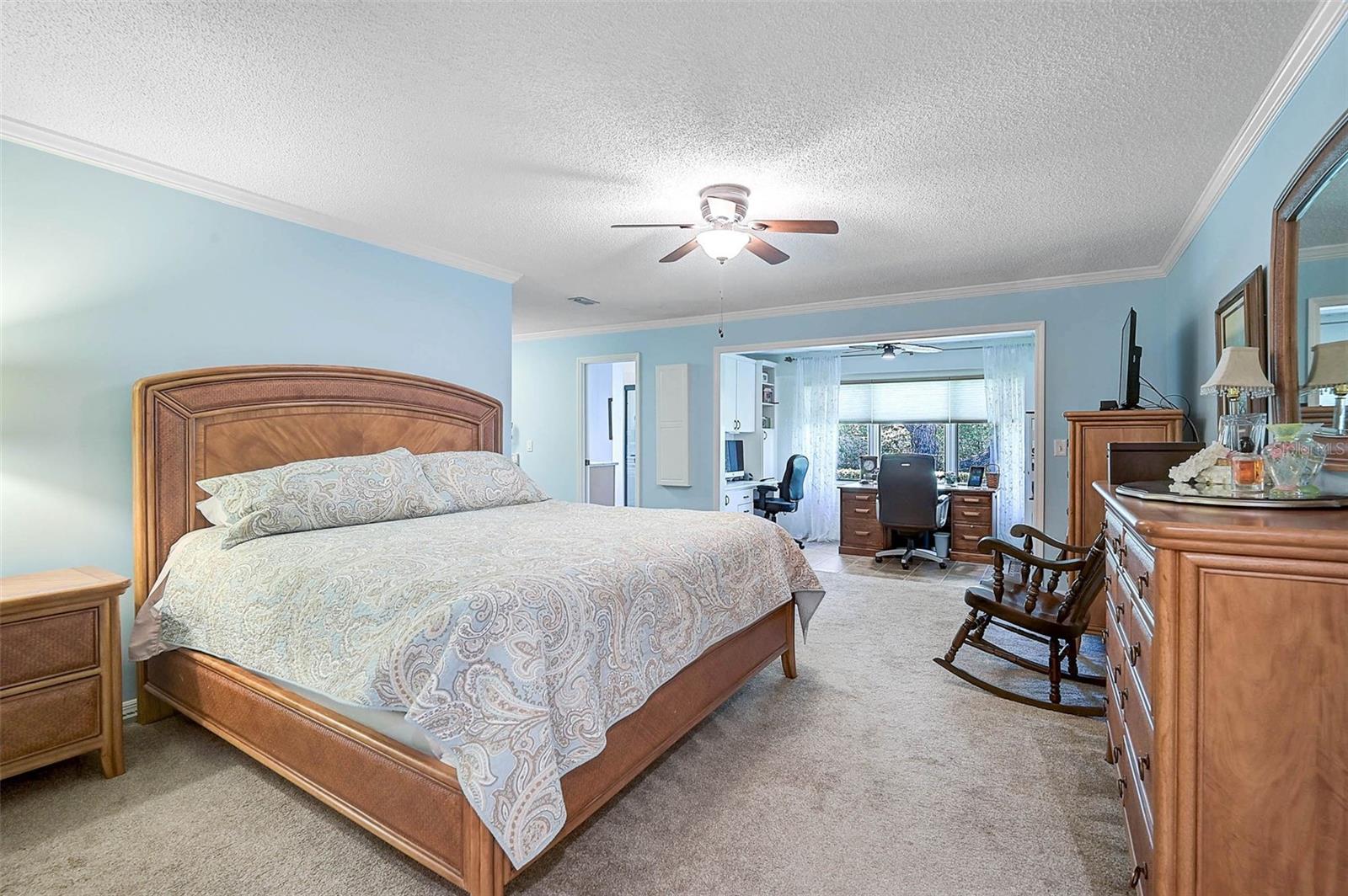 LAKESHORE VILLAGE SOUTH - Residential