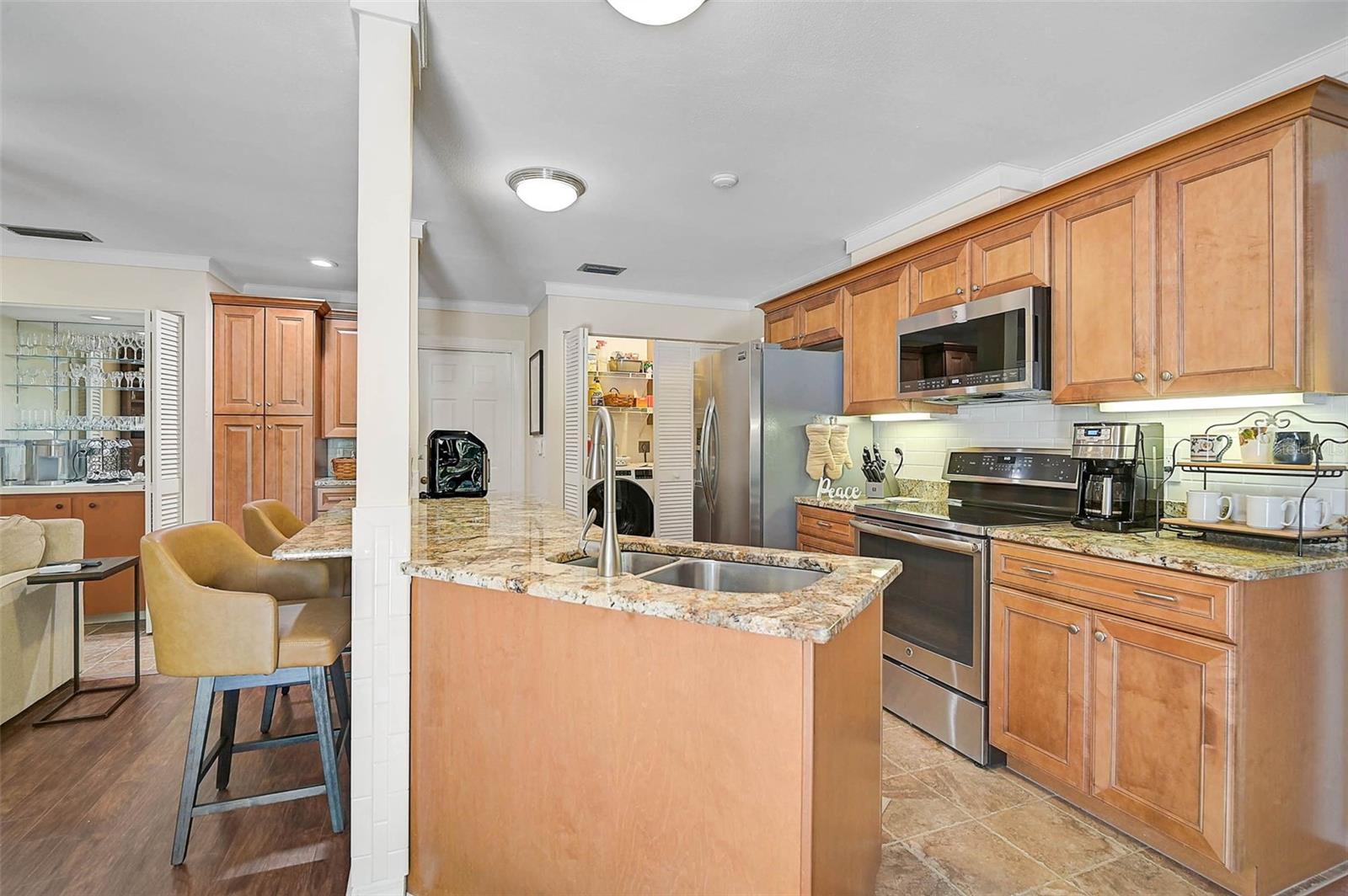 LAKESHORE VILLAGE SOUTH - Residential