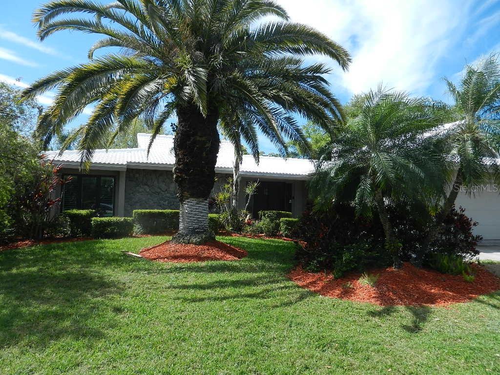 LAKESHORE VILLAGE SOUTH - Residential