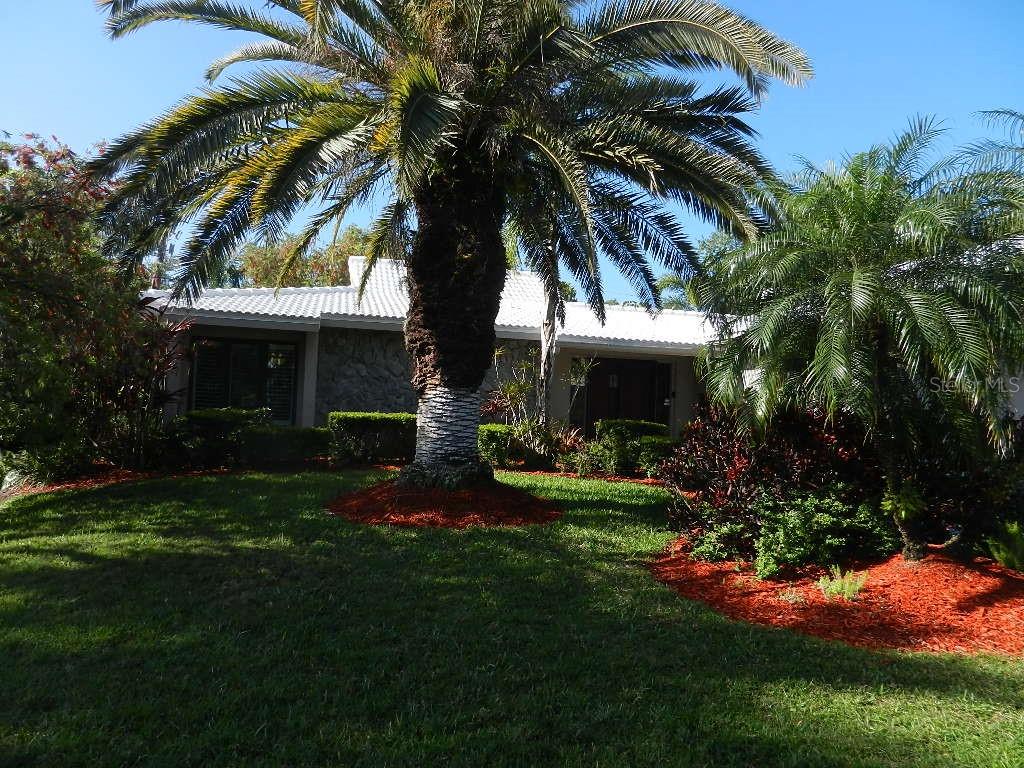 LAKESHORE VILLAGE SOUTH - Residential