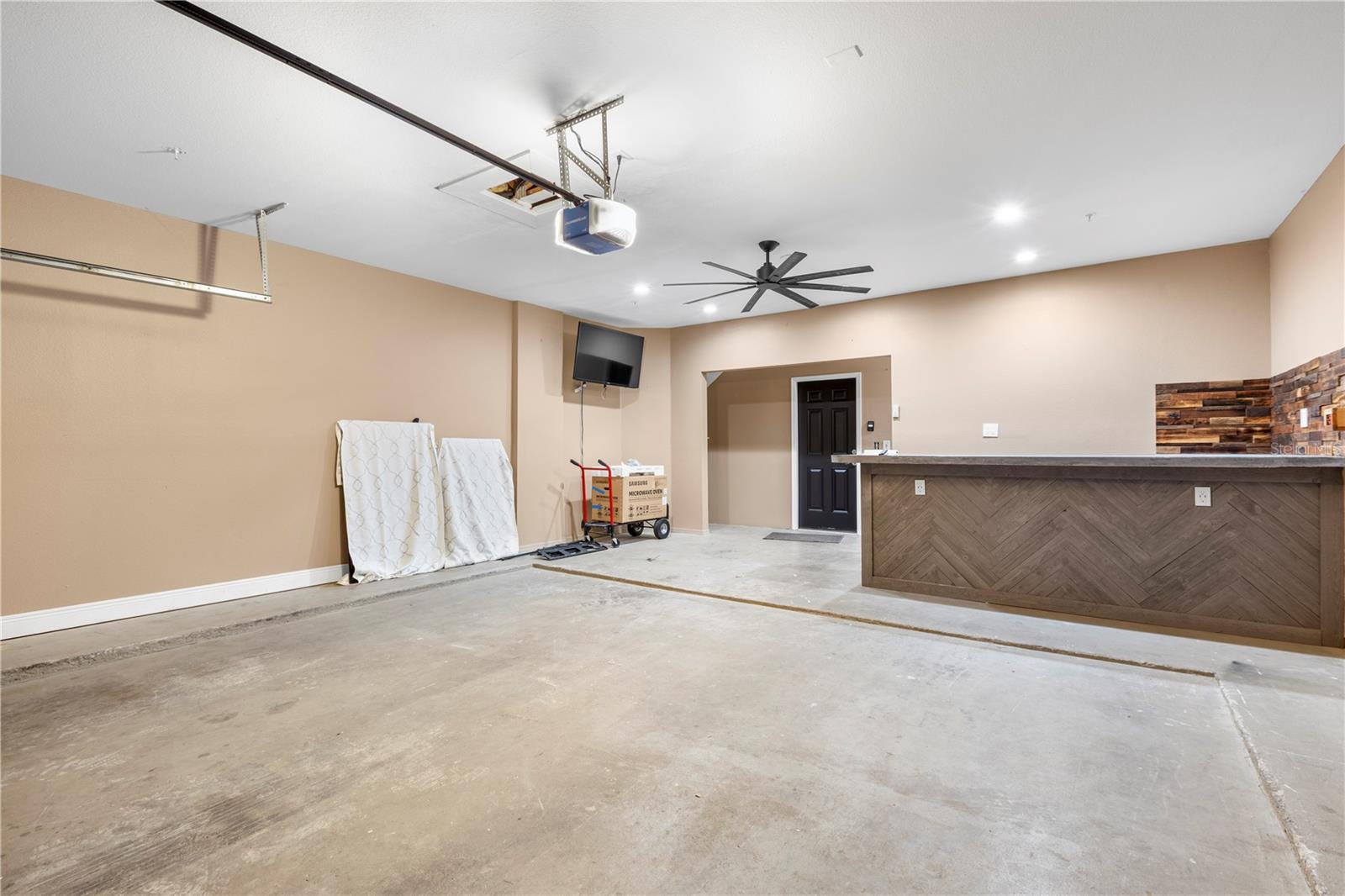 THE PRESERVE AT TEMPLE TERRACE - Residential