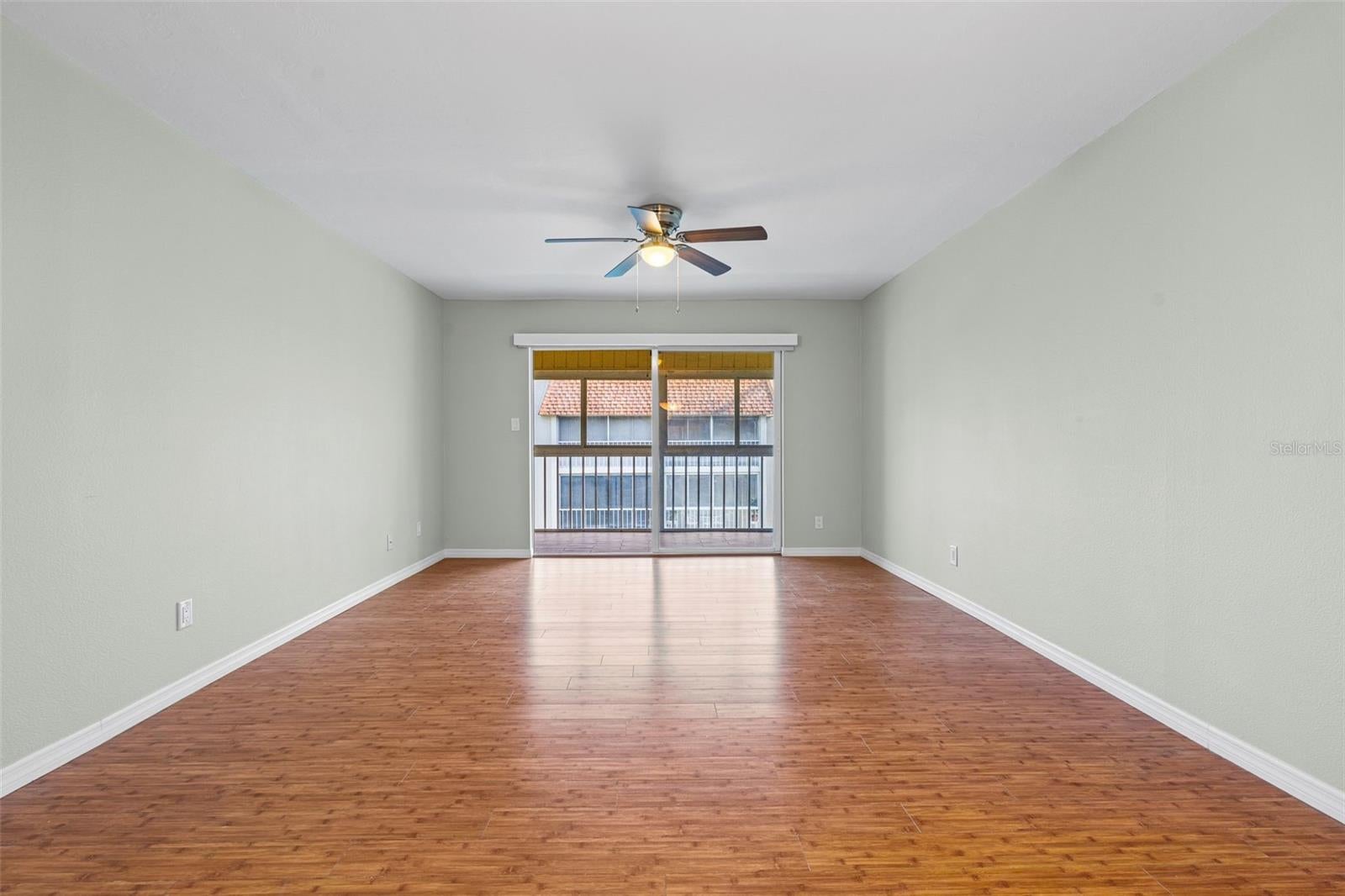 1310 GLEN OAKS DRIVE E 383E