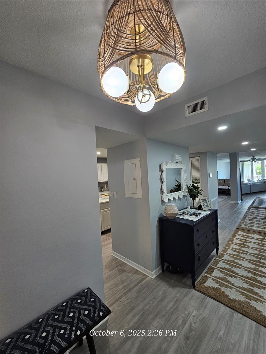 SILVER SANDS BEACH & RACQUET CLUB - Residential Lease