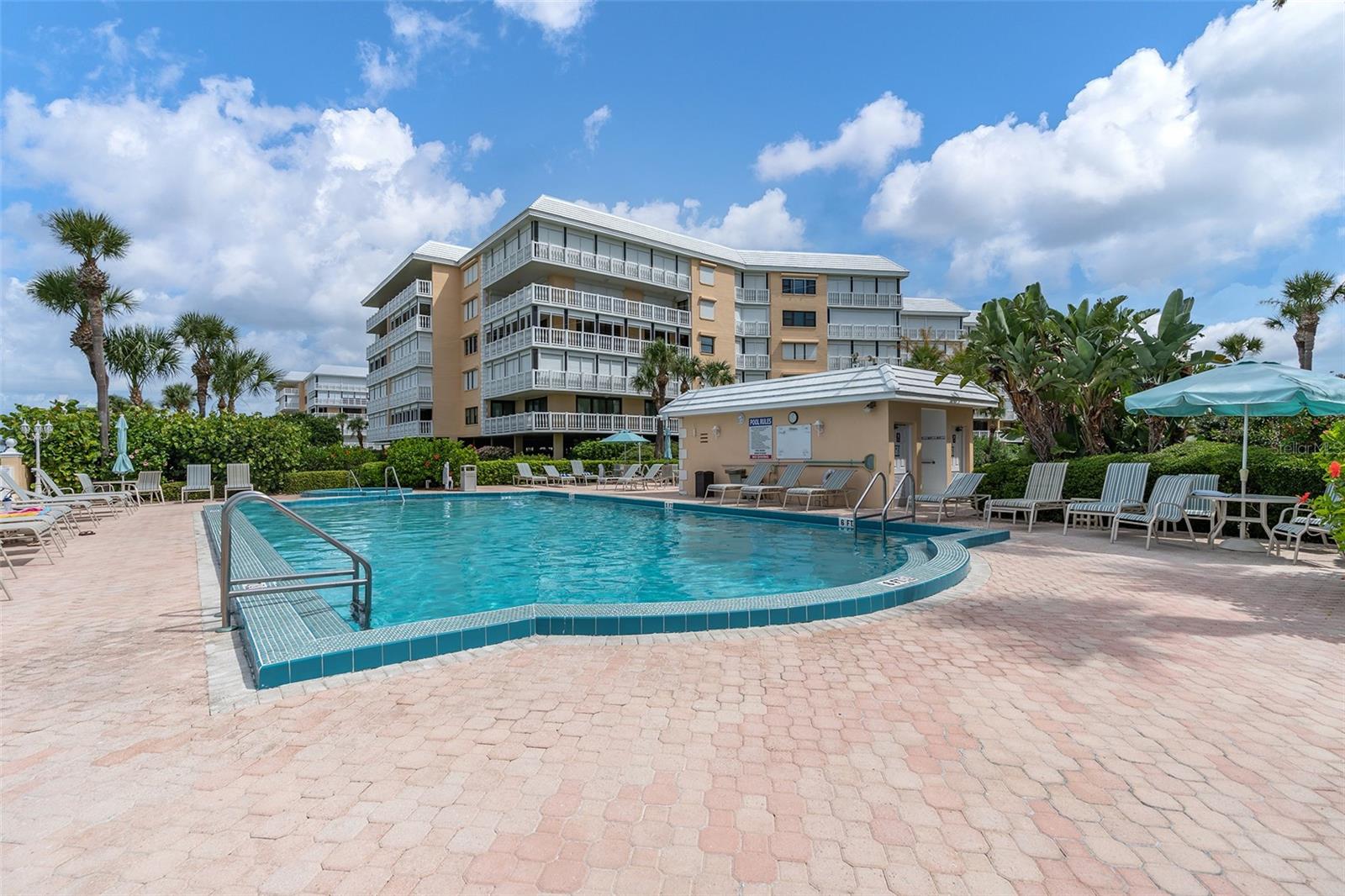 SILVER SANDS BEACH & RACQUET CLUB - Residential Lease